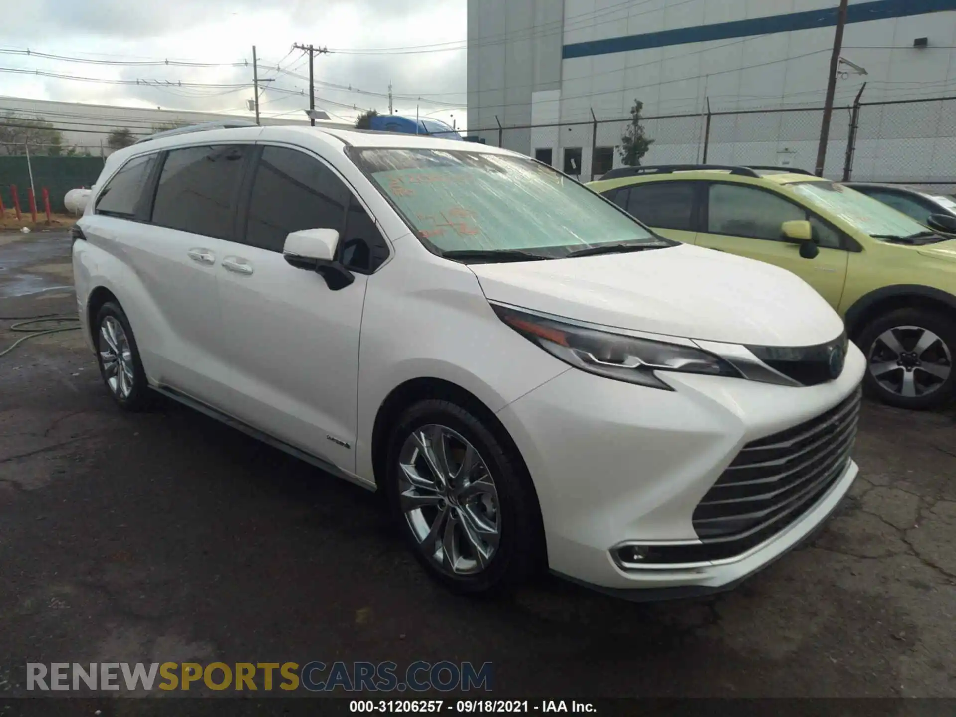 1 Photograph of a damaged car 5TDERKEC7MS030190 TOYOTA SIENNA 2021