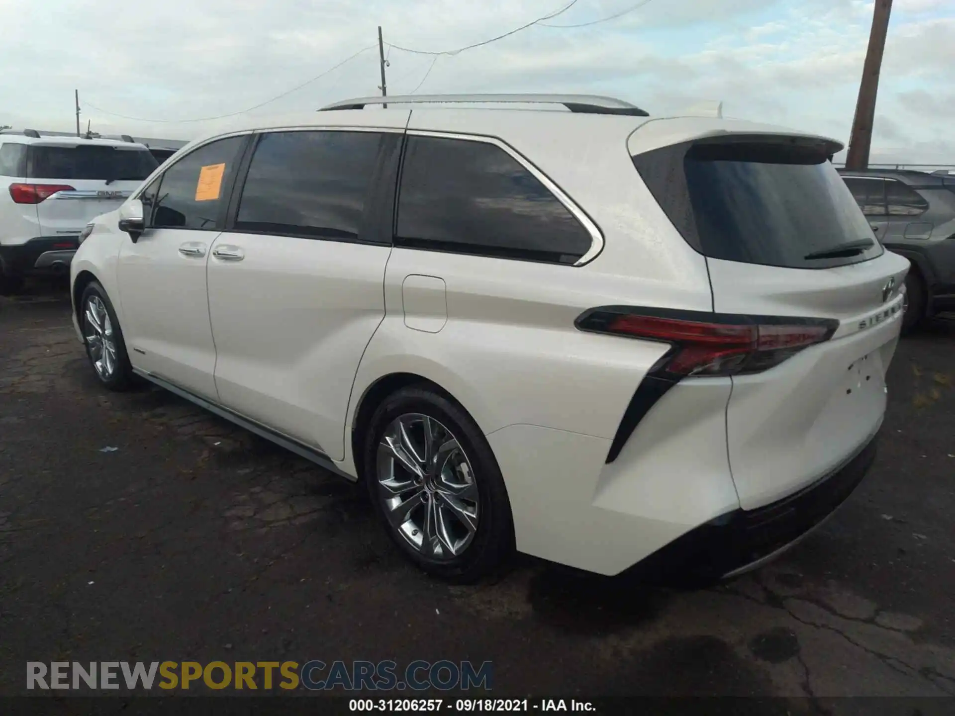 3 Photograph of a damaged car 5TDERKEC7MS030190 TOYOTA SIENNA 2021