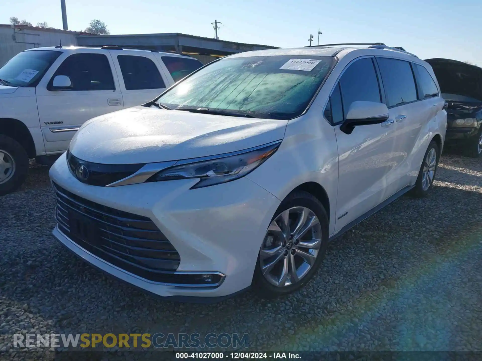 2 Photograph of a damaged car 5TDERKECXMS022195 TOYOTA SIENNA 2021