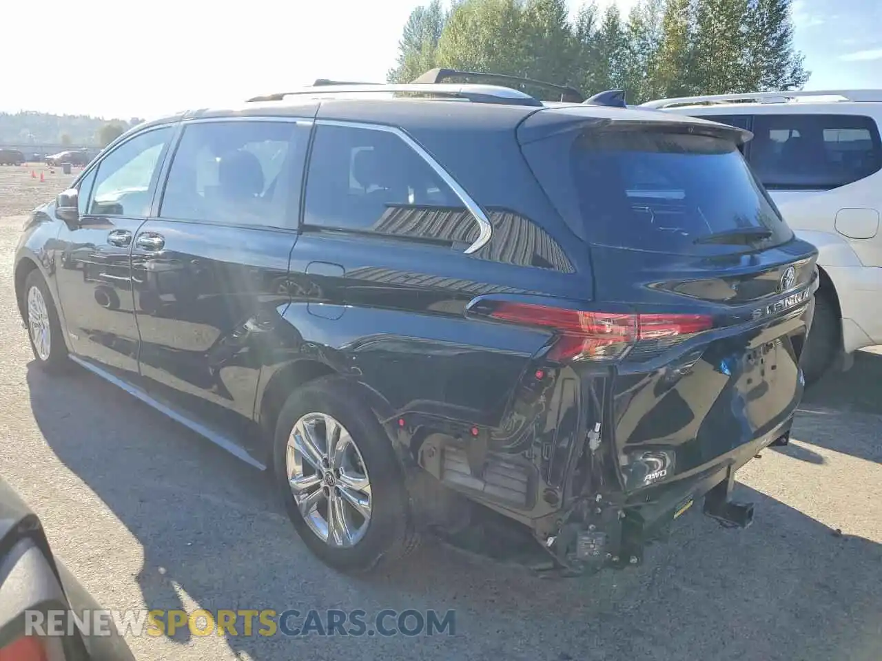 2 Photograph of a damaged car 5TDESKFC4MS033857 TOYOTA SIENNA 2021