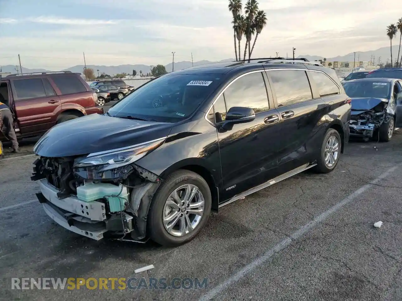 1 Photograph of a damaged car 5TDESKFC5MS033379 TOYOTA SIENNA 2021