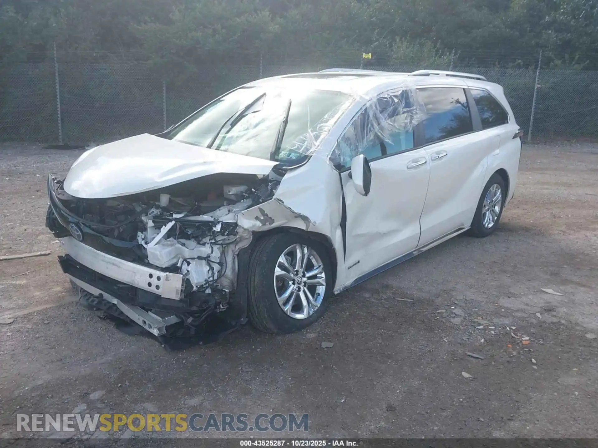 2 Photograph of a damaged car 5TDESKFC8MS005172 TOYOTA SIENNA 2021
