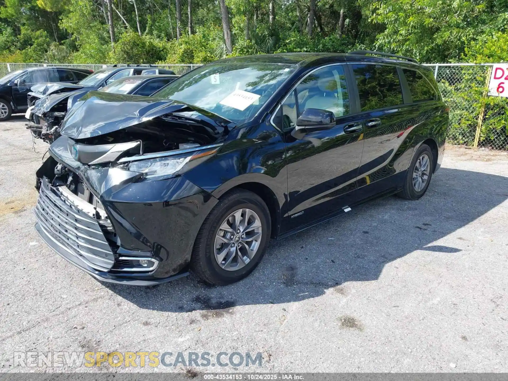 2 Photograph of a damaged car 5TDJRKEC0MS046195 TOYOTA SIENNA 2021