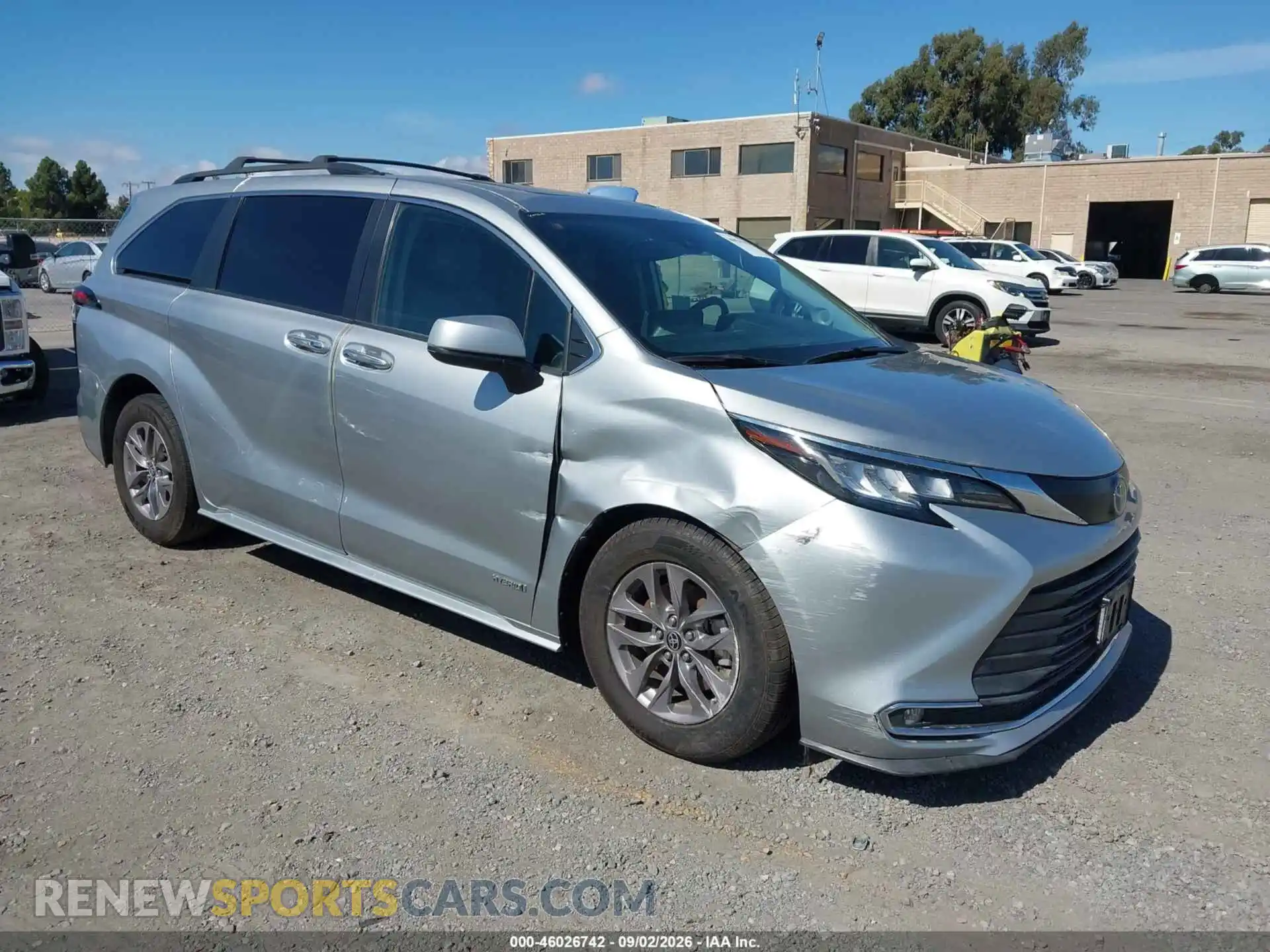 1 Photograph of a damaged car 5TDJRKEC2MS003106 TOYOTA SIENNA 2021