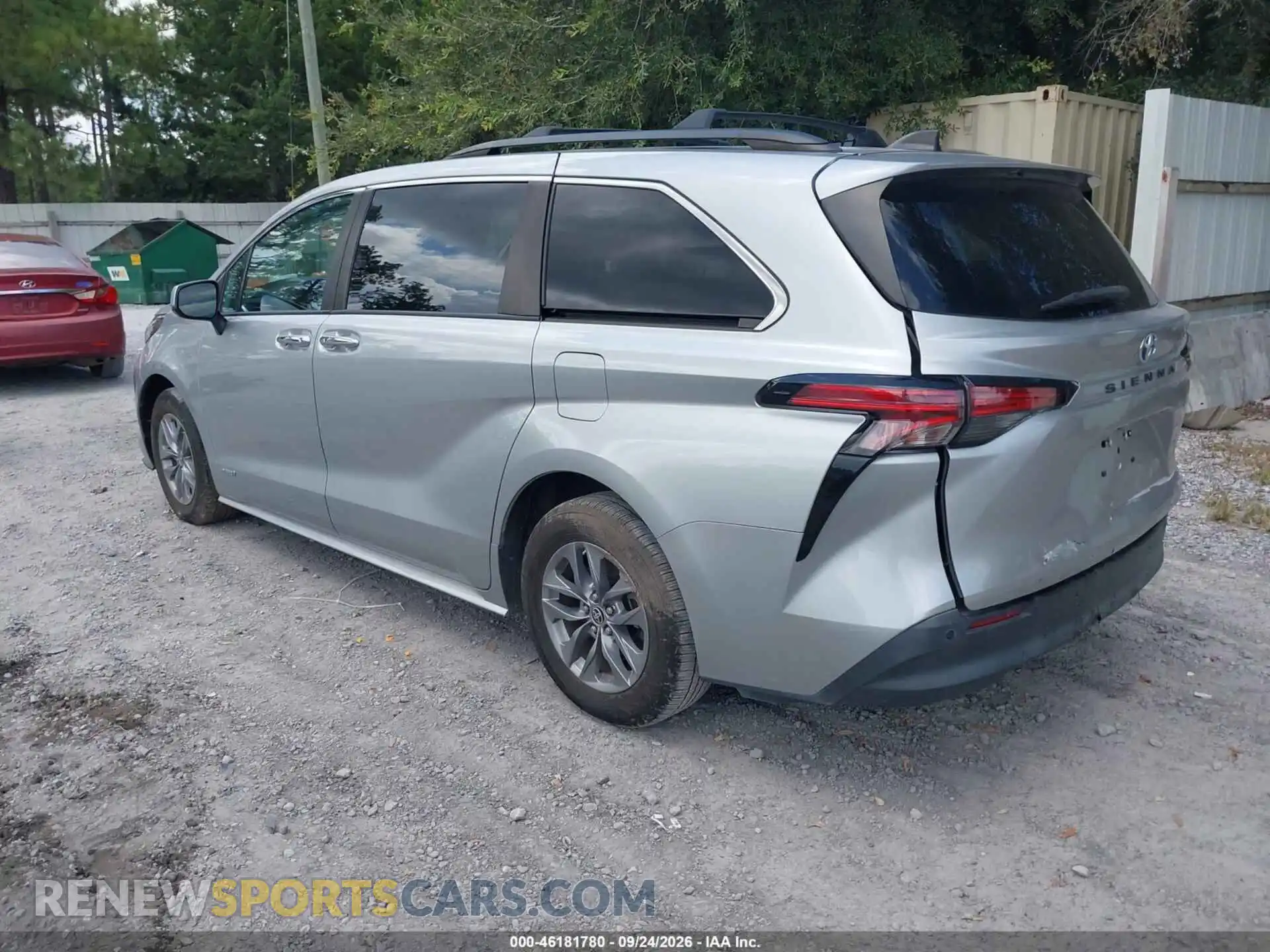 3 Photograph of a damaged car 5TDJRKEC2MS066478 TOYOTA SIENNA 2021