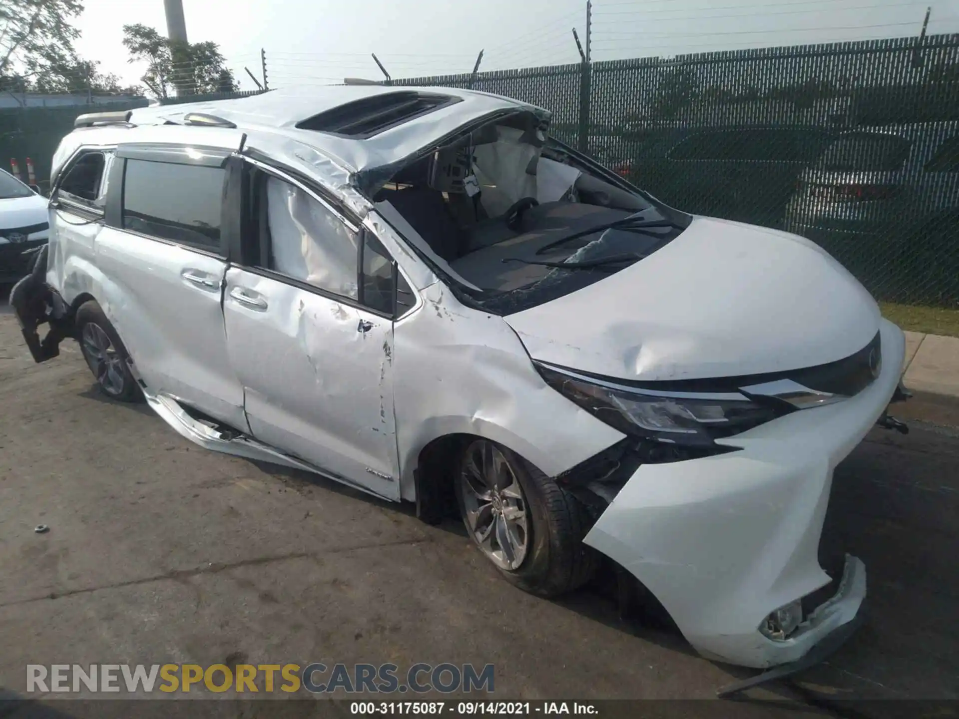 1 Photograph of a damaged car 5TDJRKEC4MS009098 TOYOTA SIENNA 2021