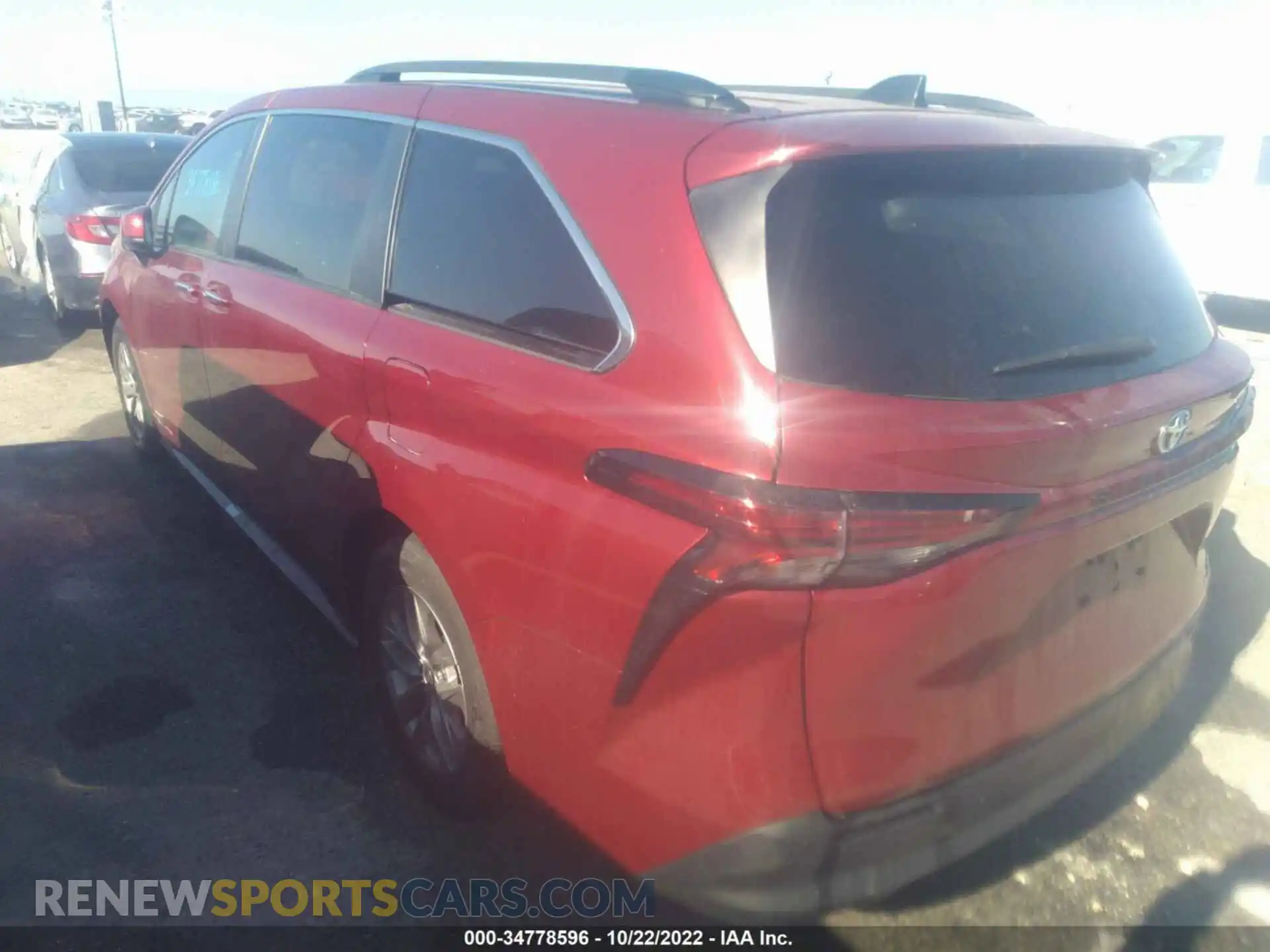 3 Photograph of a damaged car 5TDJRKEC5MS006551 TOYOTA SIENNA 2021