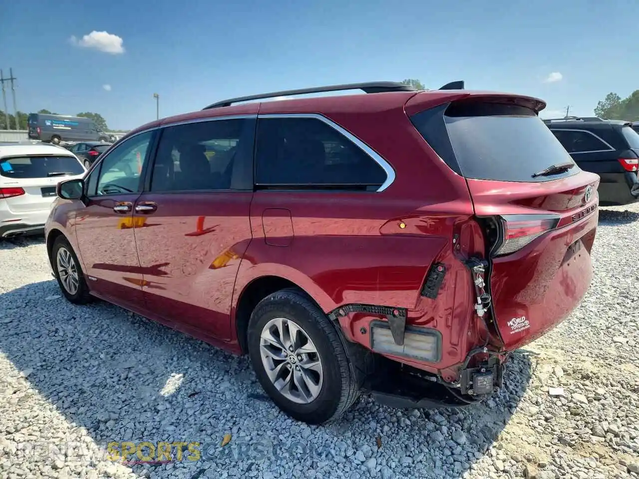 2 fotografías del automóvil dañado 5TDJRKEC5MS006968 TOYOTA SIENNA 2021