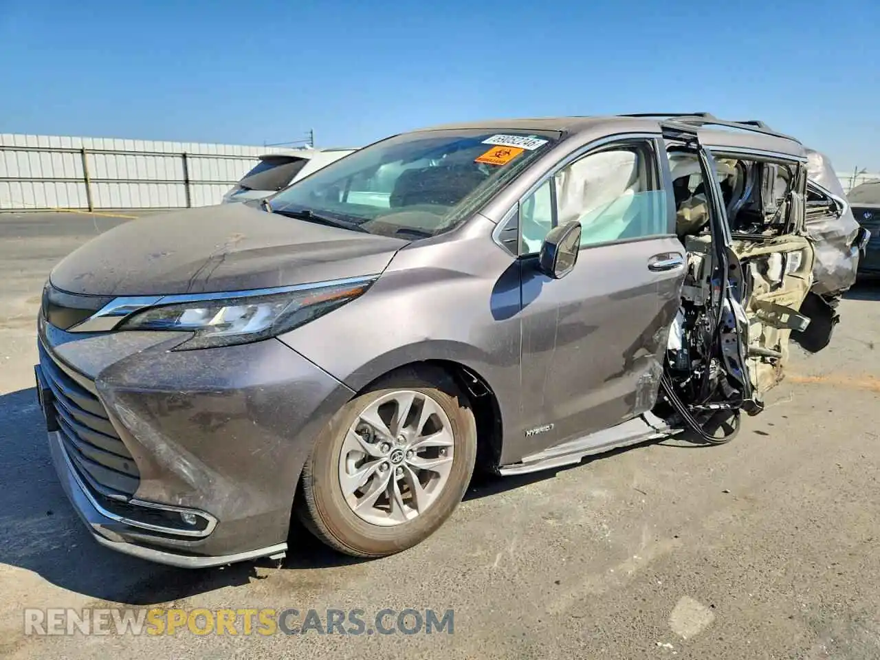 1 Photograph of a damaged car 5TDJRKEC5MS019235 TOYOTA SIENNA 2021