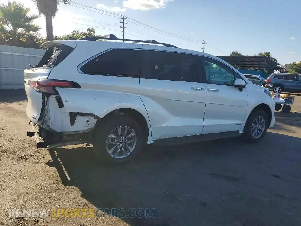3 fotografías del automóvil dañado 5TDJRKEC5MS041171 TOYOTA SIENNA 2021