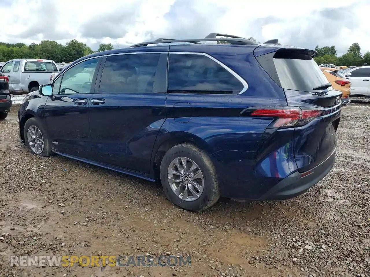 2 fotografías del automóvil dañado 5TDJRKEC6MS035752 TOYOTA SIENNA 2021