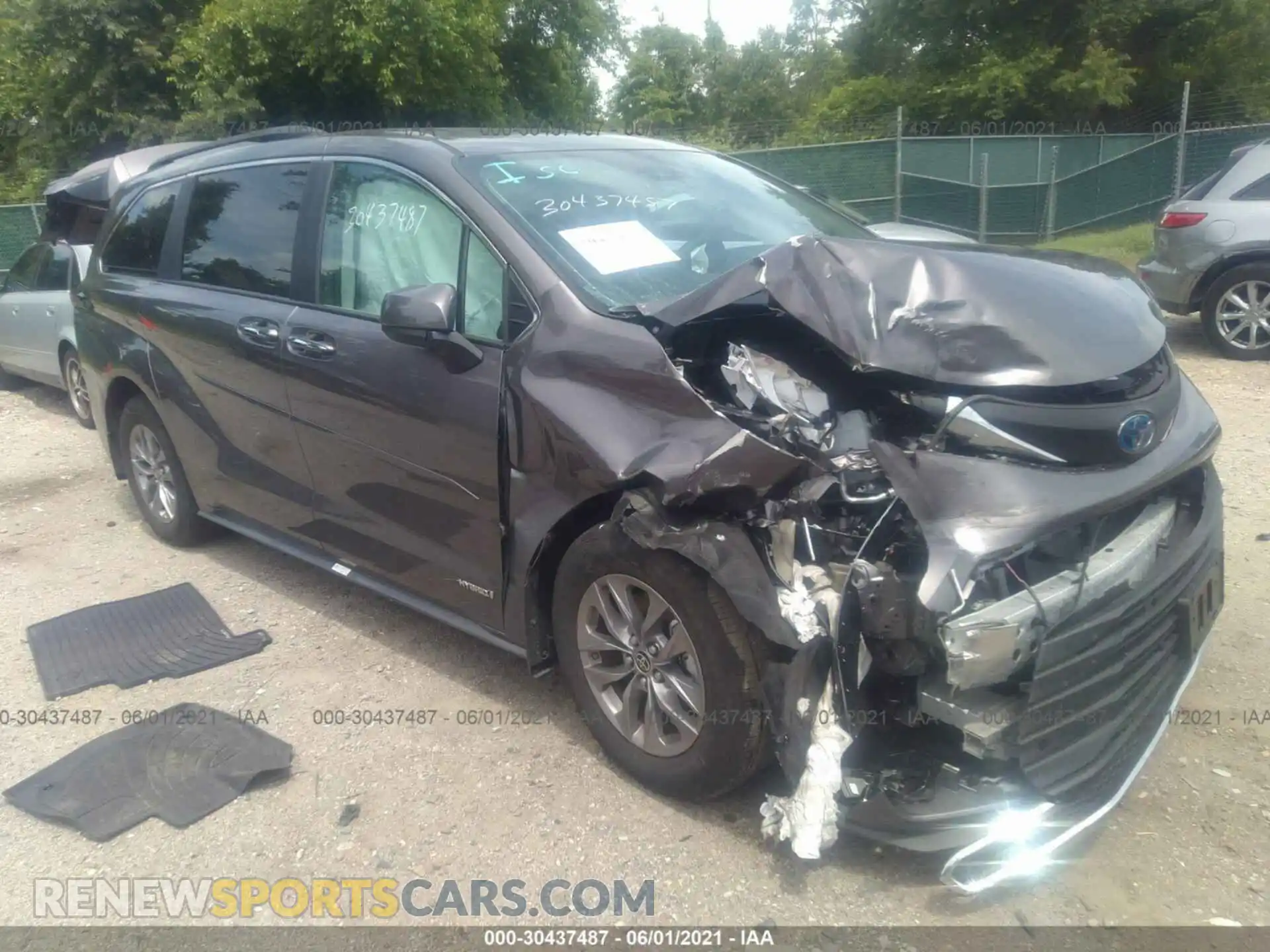 1 Photograph of a damaged car 5TDJRKEC7MS013792 TOYOTA SIENNA 2021