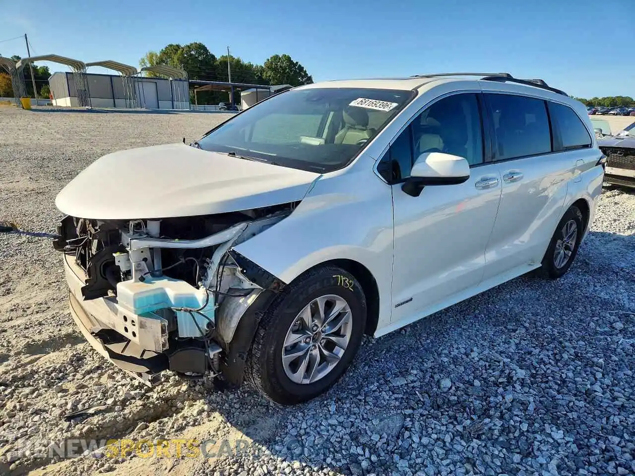 1 Photograph of a damaged car 5TDJRKEC9MS018752 TOYOTA SIENNA 2021