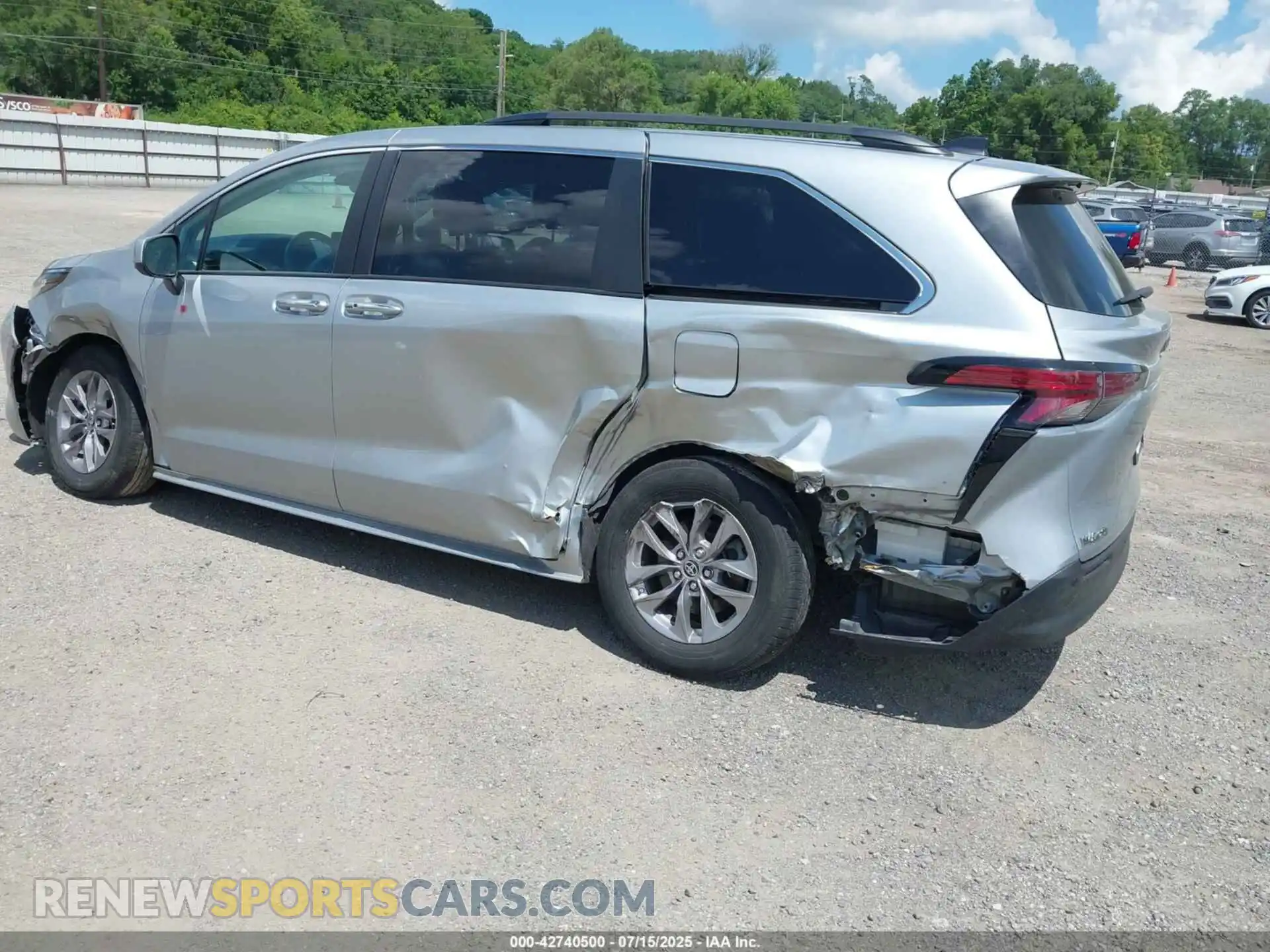 3 fotografías del automóvil dañado 5TDJRKECXMS004455 TOYOTA SIENNA 2021