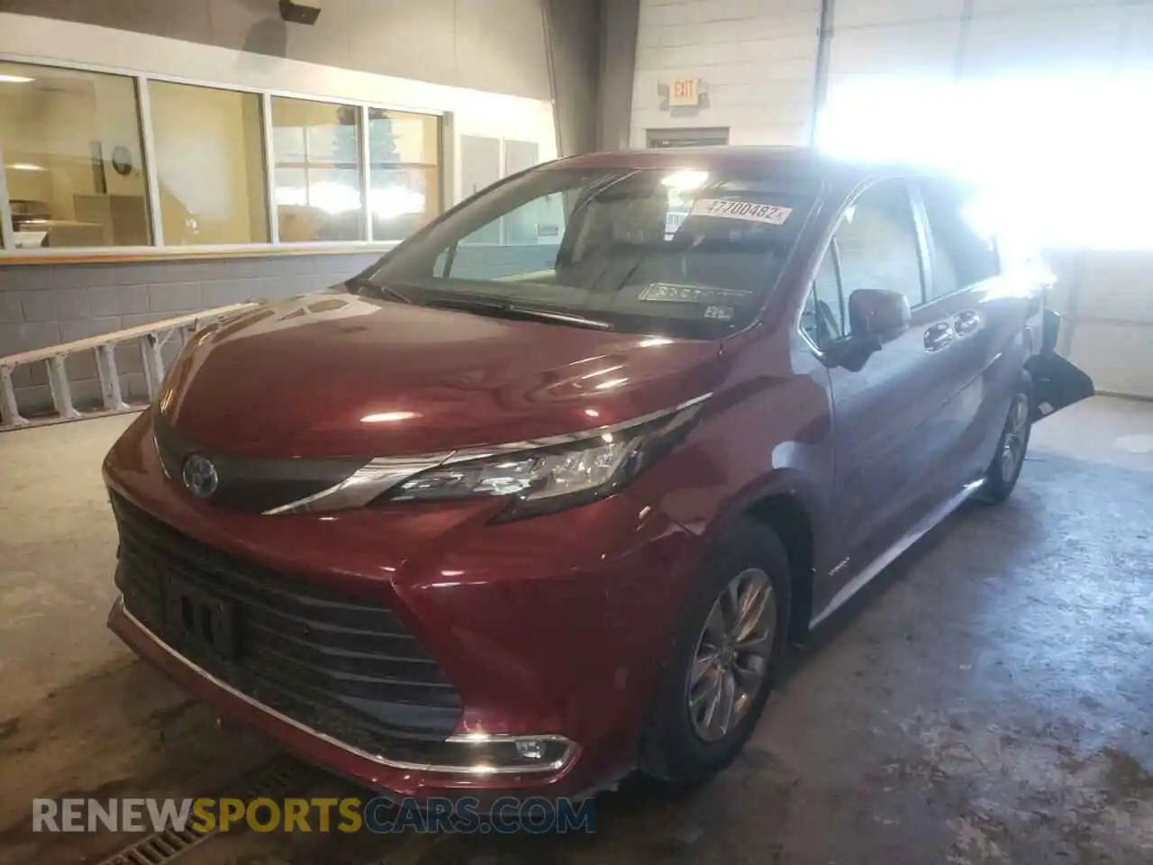 2 Photograph of a damaged car 5TDJSKFC0MS005326 TOYOTA SIENNA 2021