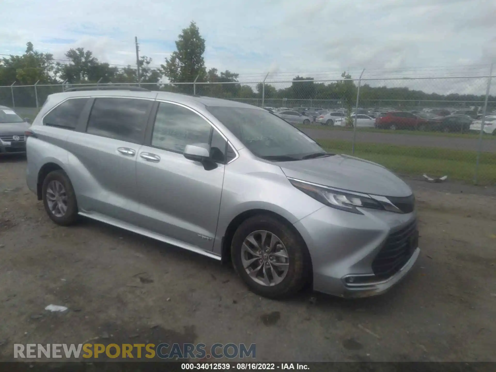 1 Photograph of a damaged car 5TDJSKFC0MS024295 TOYOTA SIENNA 2021