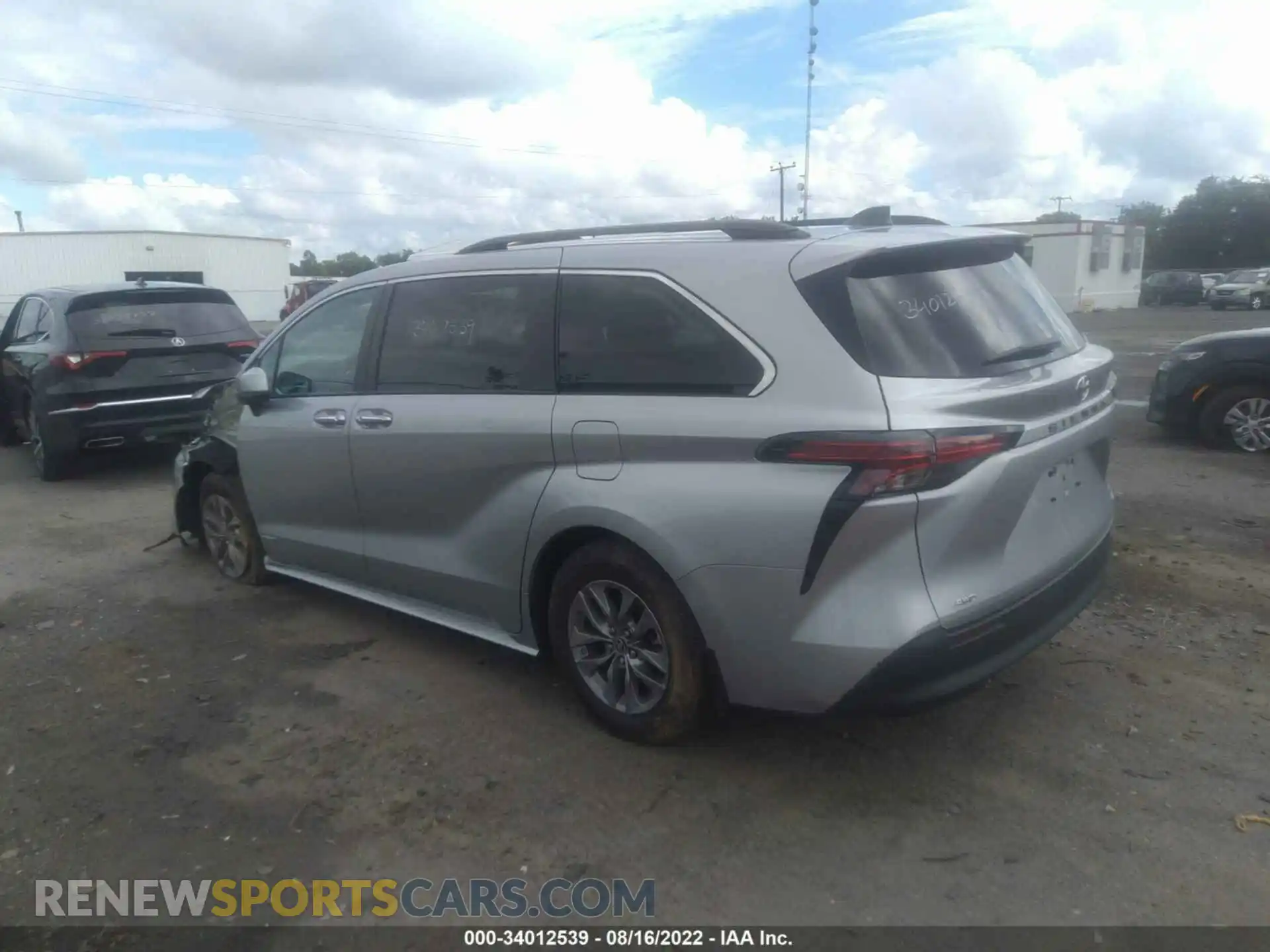 3 Photograph of a damaged car 5TDJSKFC0MS024295 TOYOTA SIENNA 2021