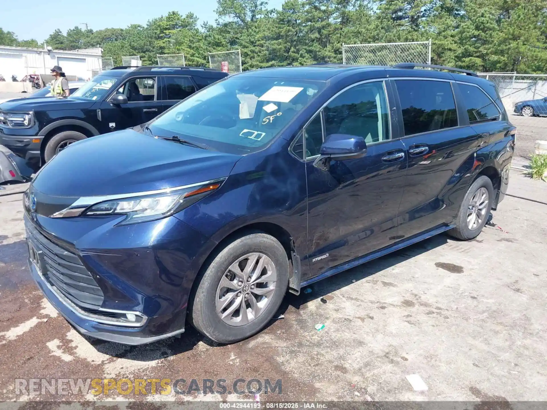 2 Photograph of a damaged car 5TDJSKFC1MS007876 TOYOTA SIENNA 2021