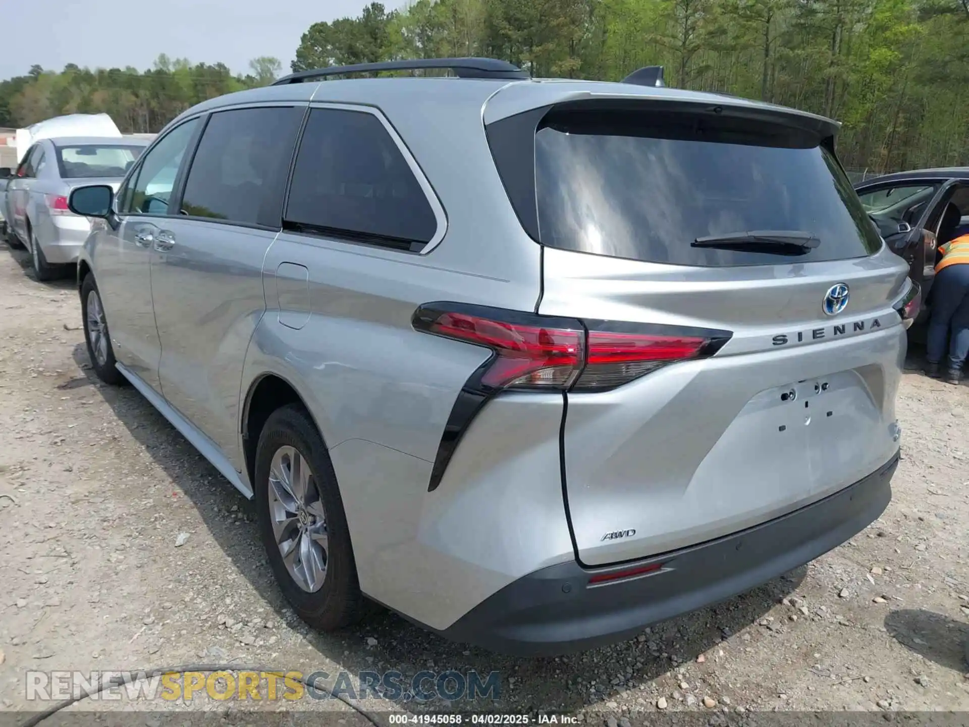 3 Photograph of a damaged car 5TDJSKFC2MS007191 TOYOTA SIENNA 2021
