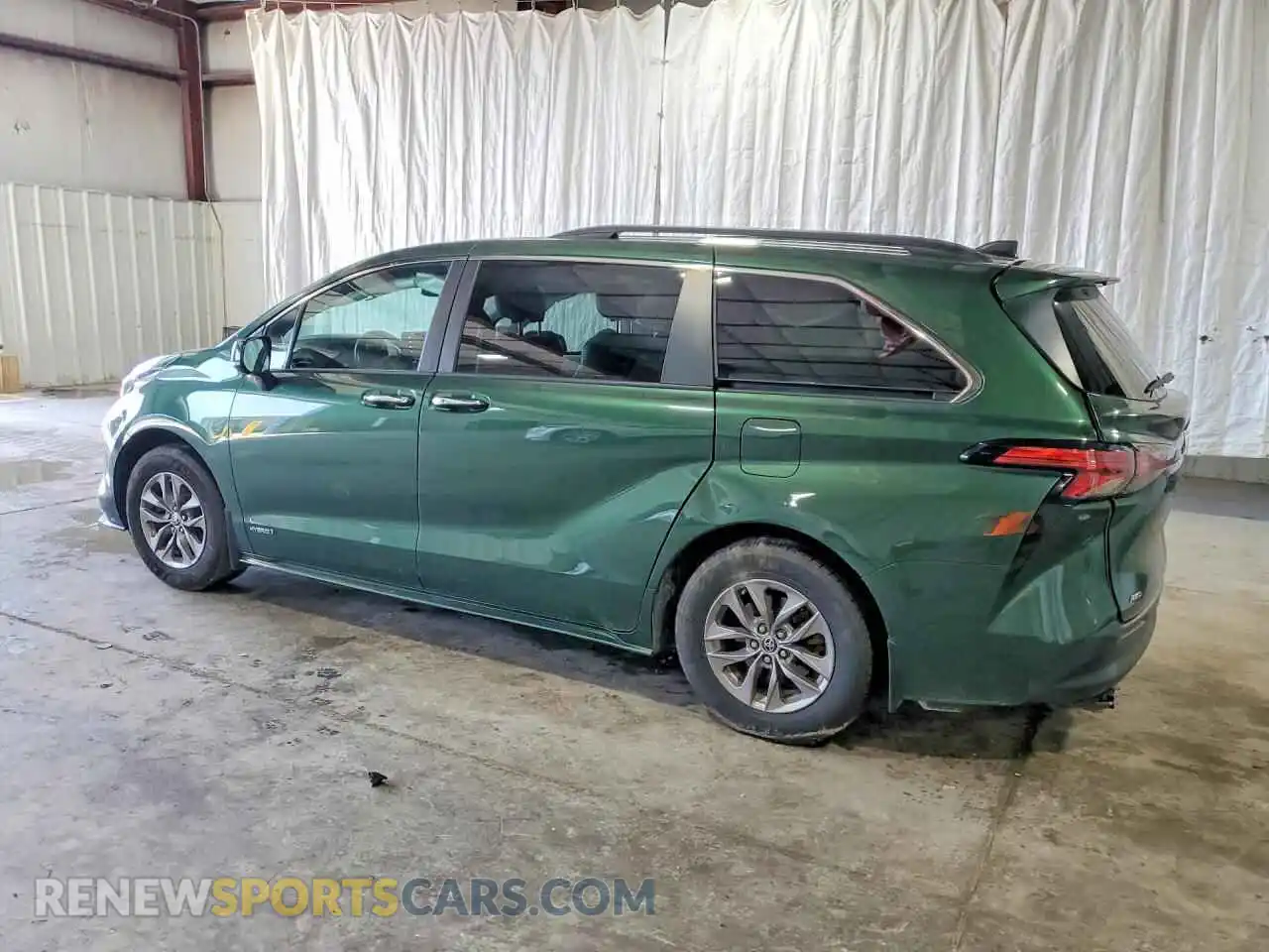 2 Photograph of a damaged car 5TDJSKFC3MS035484 TOYOTA SIENNA 2021