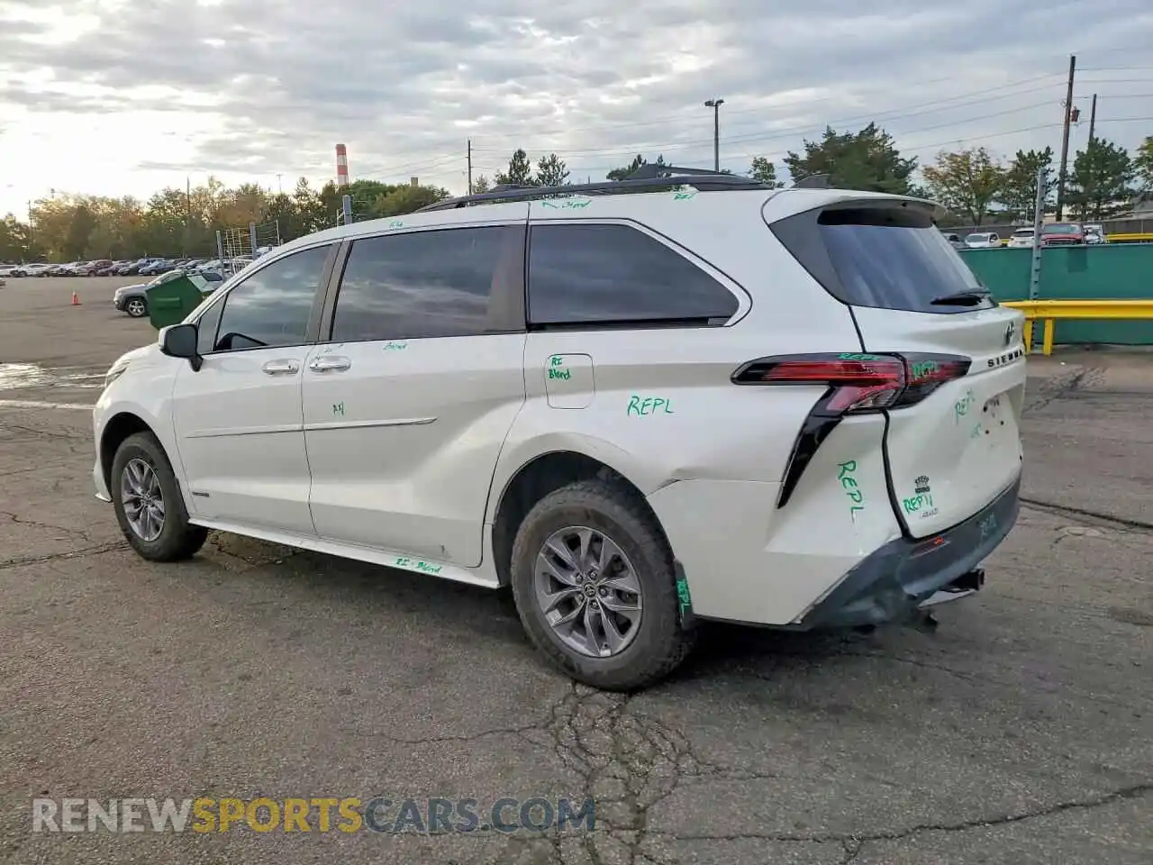 2 Photograph of a damaged car 5TDJSKFC4MS014594 TOYOTA SIENNA 2021