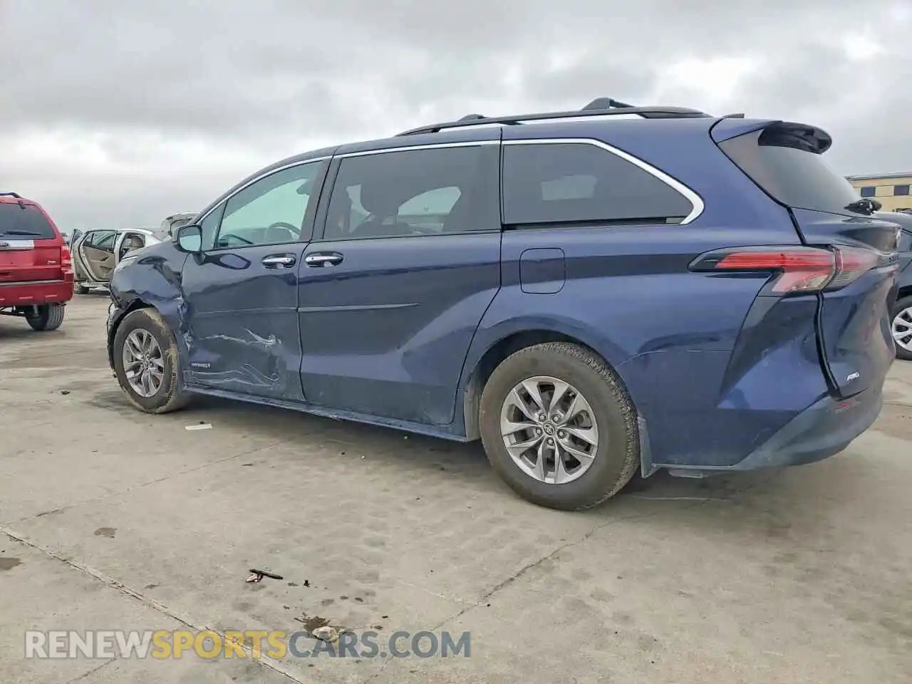 2 Photograph of a damaged car 5TDJSKFC6MS022602 TOYOTA SIENNA 2021