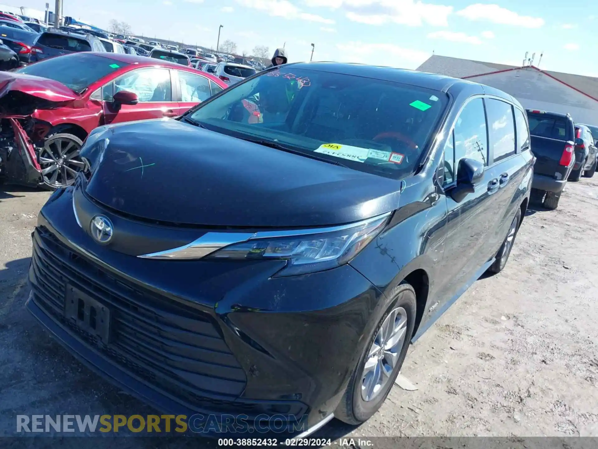 2 Photograph of a damaged car 5TDKRKEC0MS043964 TOYOTA SIENNA 2021