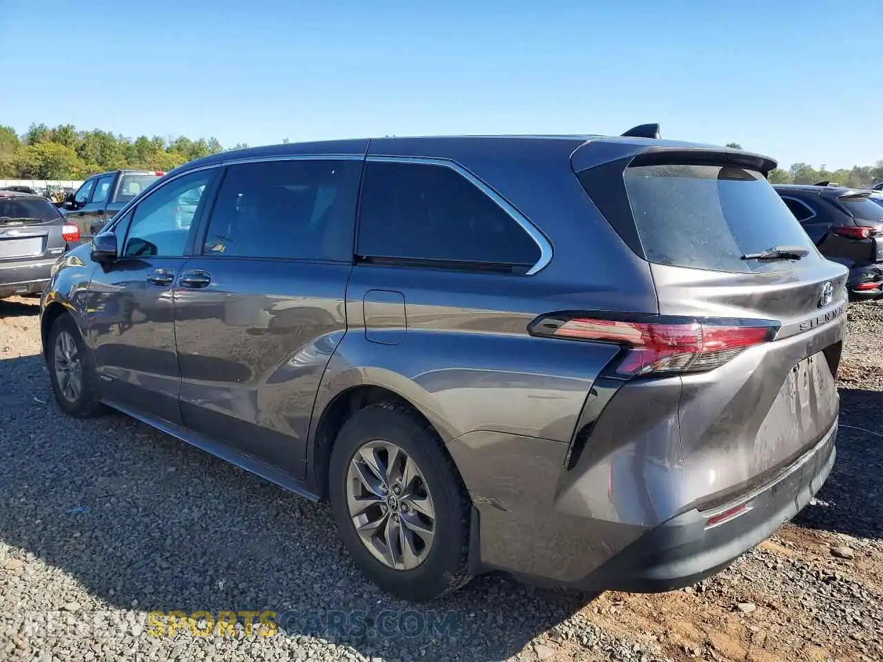 2 Photograph of a damaged car 5TDKRKEC1MS014991 TOYOTA SIENNA 2021