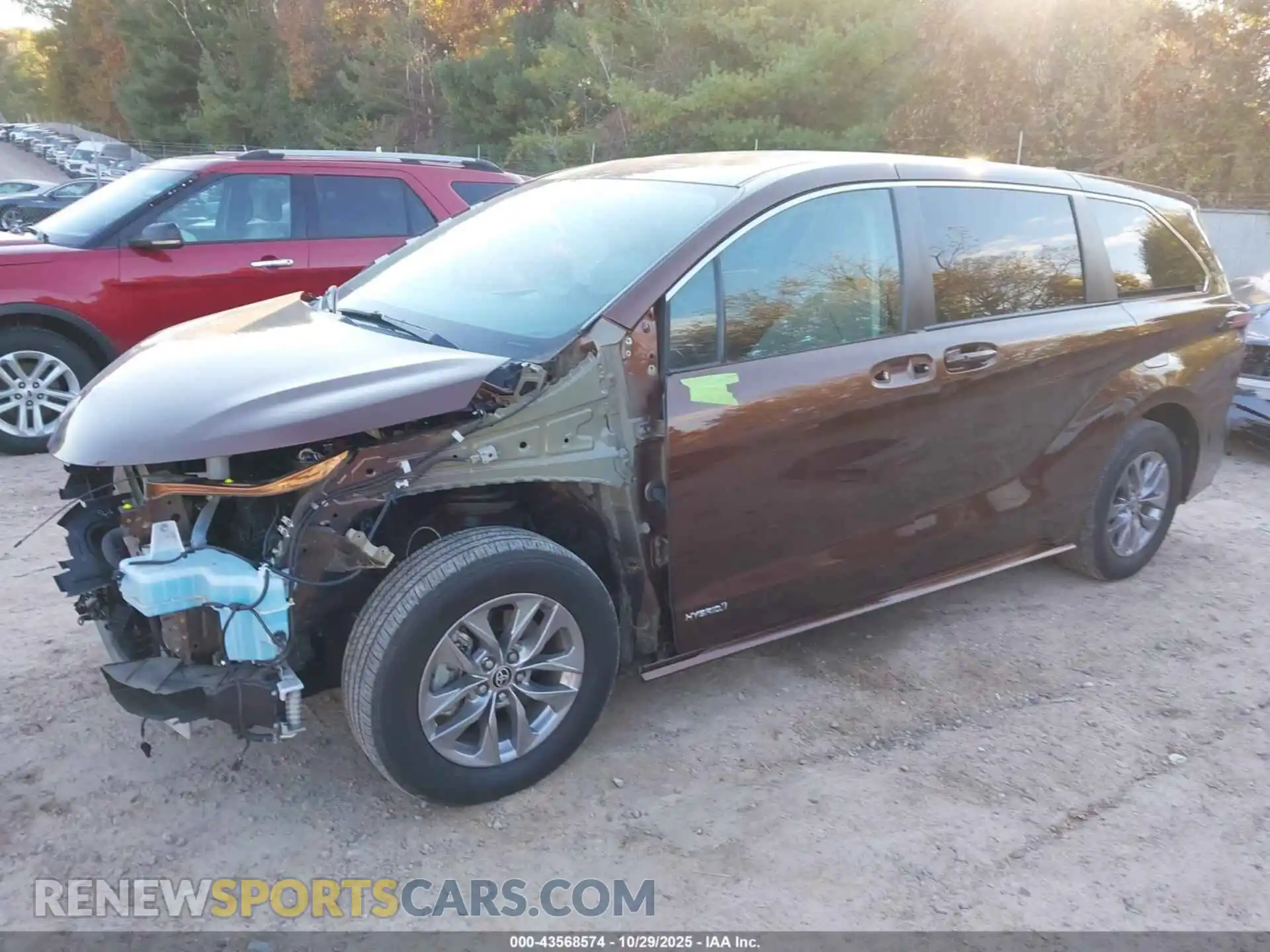 2 Photograph of a damaged car 5TDKRKEC1MS055573 TOYOTA SIENNA 2021