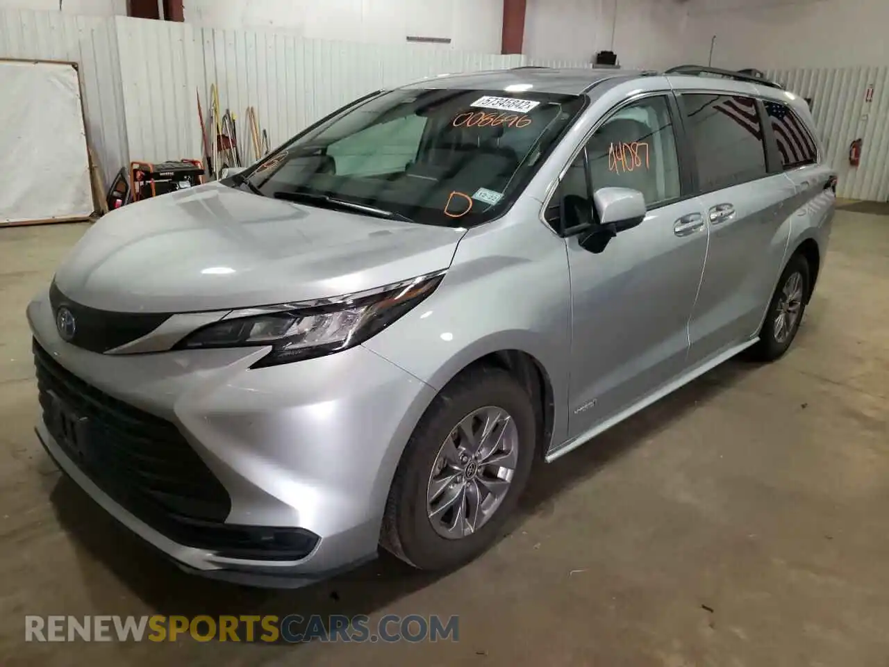 2 Photograph of a damaged car 5TDKRKEC2MS008696 TOYOTA SIENNA 2021