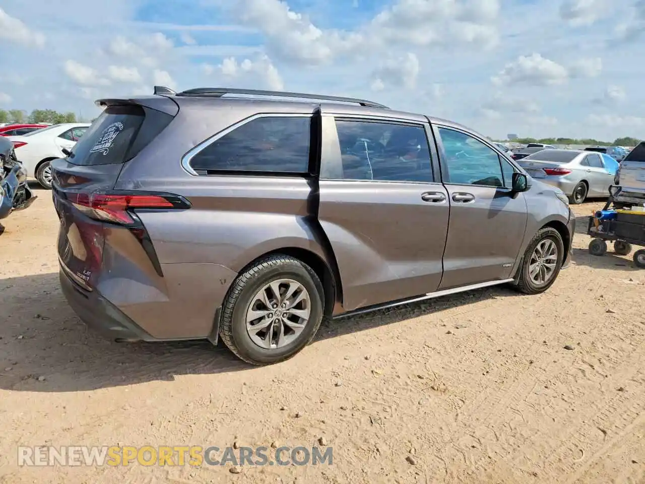 3 Фотография поврежденного автомобиля 5TDKRKEC2MS031931 TOYOTA SIENNA 2021