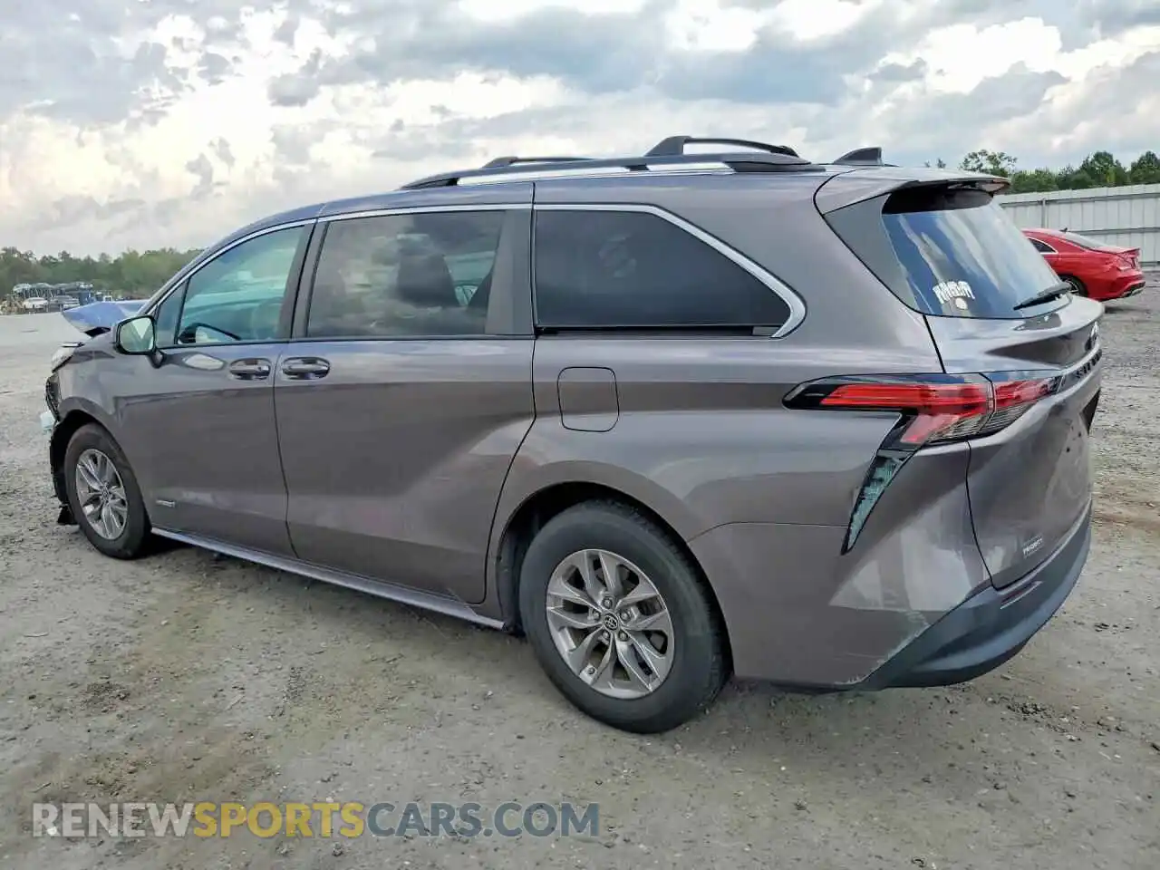2 fotografías del automóvil dañado 5TDKRKEC2MS057042 TOYOTA SIENNA 2021