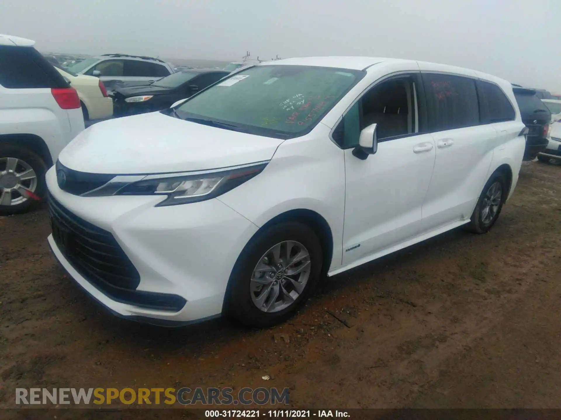 2 Photograph of a damaged car 5TDKRKEC3MS014796 TOYOTA SIENNA 2021