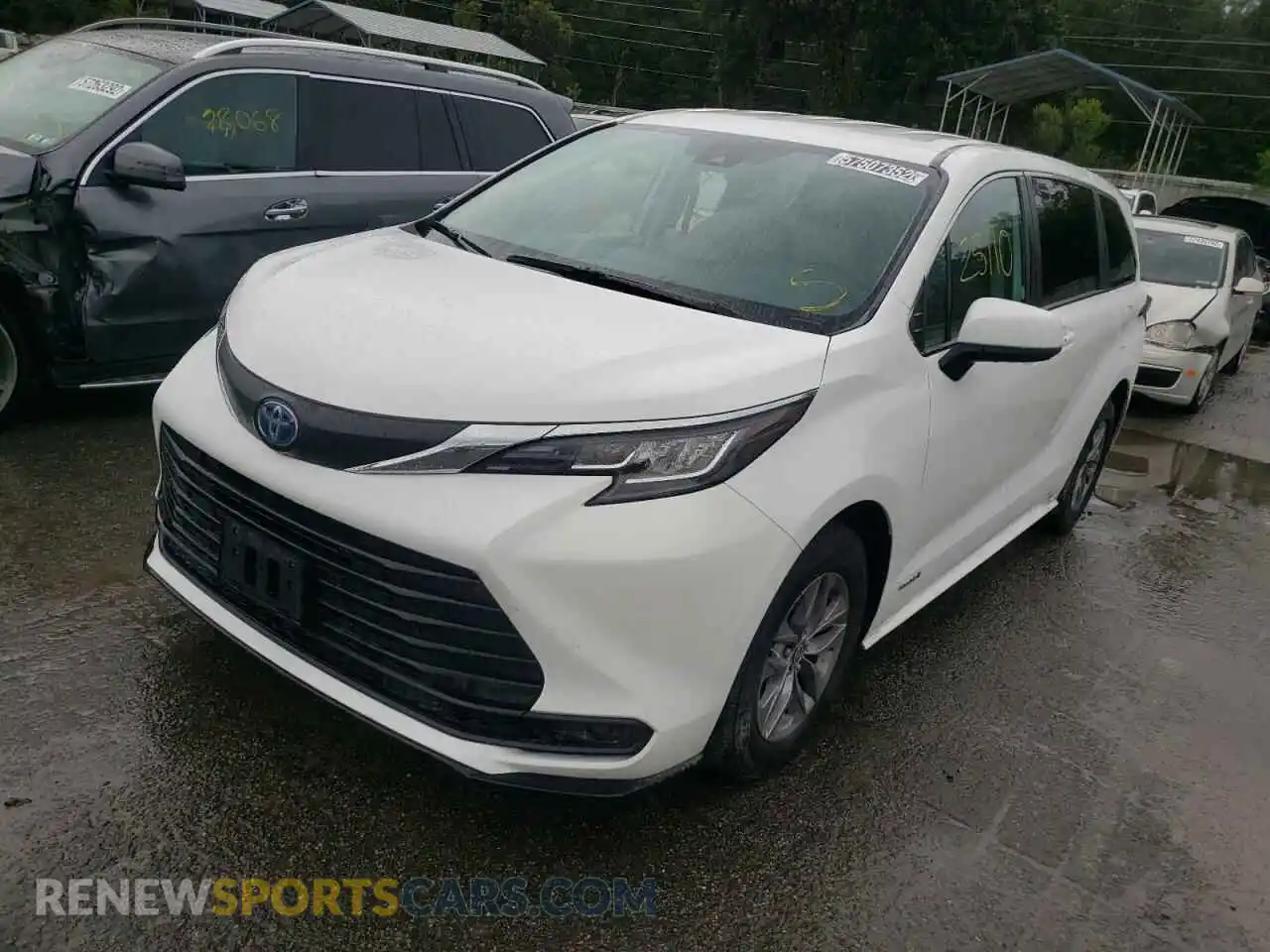2 Photograph of a damaged car 5TDKRKEC3MS045434 TOYOTA SIENNA 2021