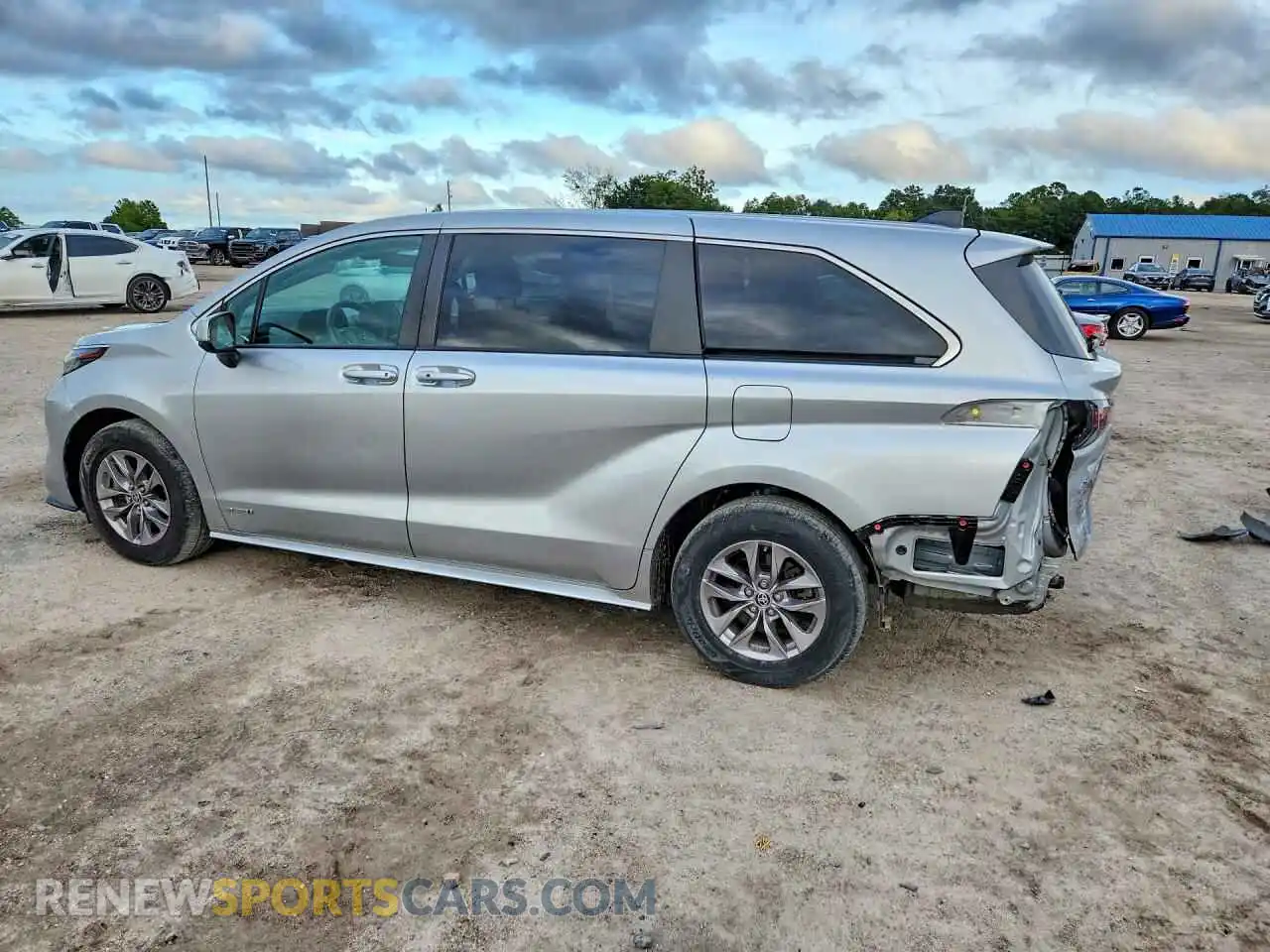 2 Photograph of a damaged car 5TDKRKEC3MS047944 TOYOTA SIENNA 2021