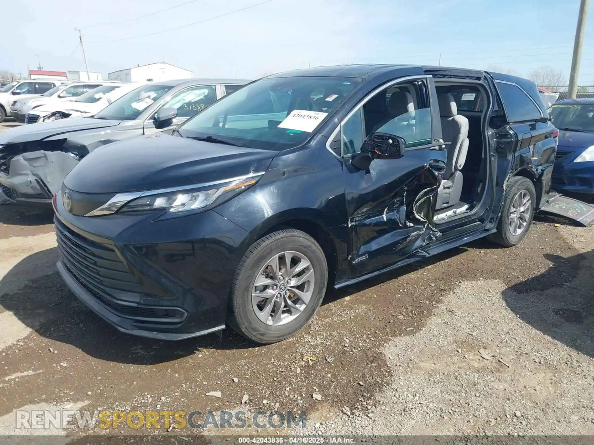 2 Photograph of a damaged car 5TDKRKEC4MS013804 TOYOTA SIENNA 2021