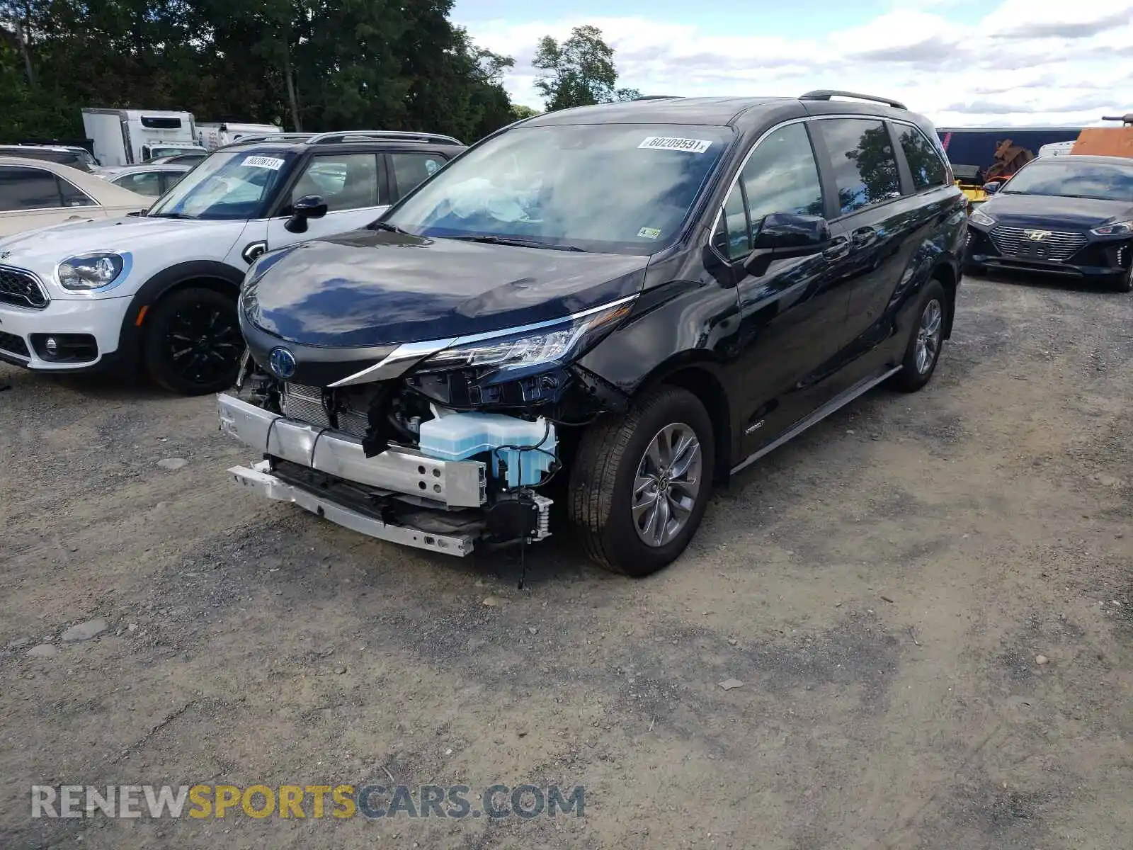 2 Photograph of a damaged car 5TDKRKEC4MS033566 TOYOTA SIENNA 2021