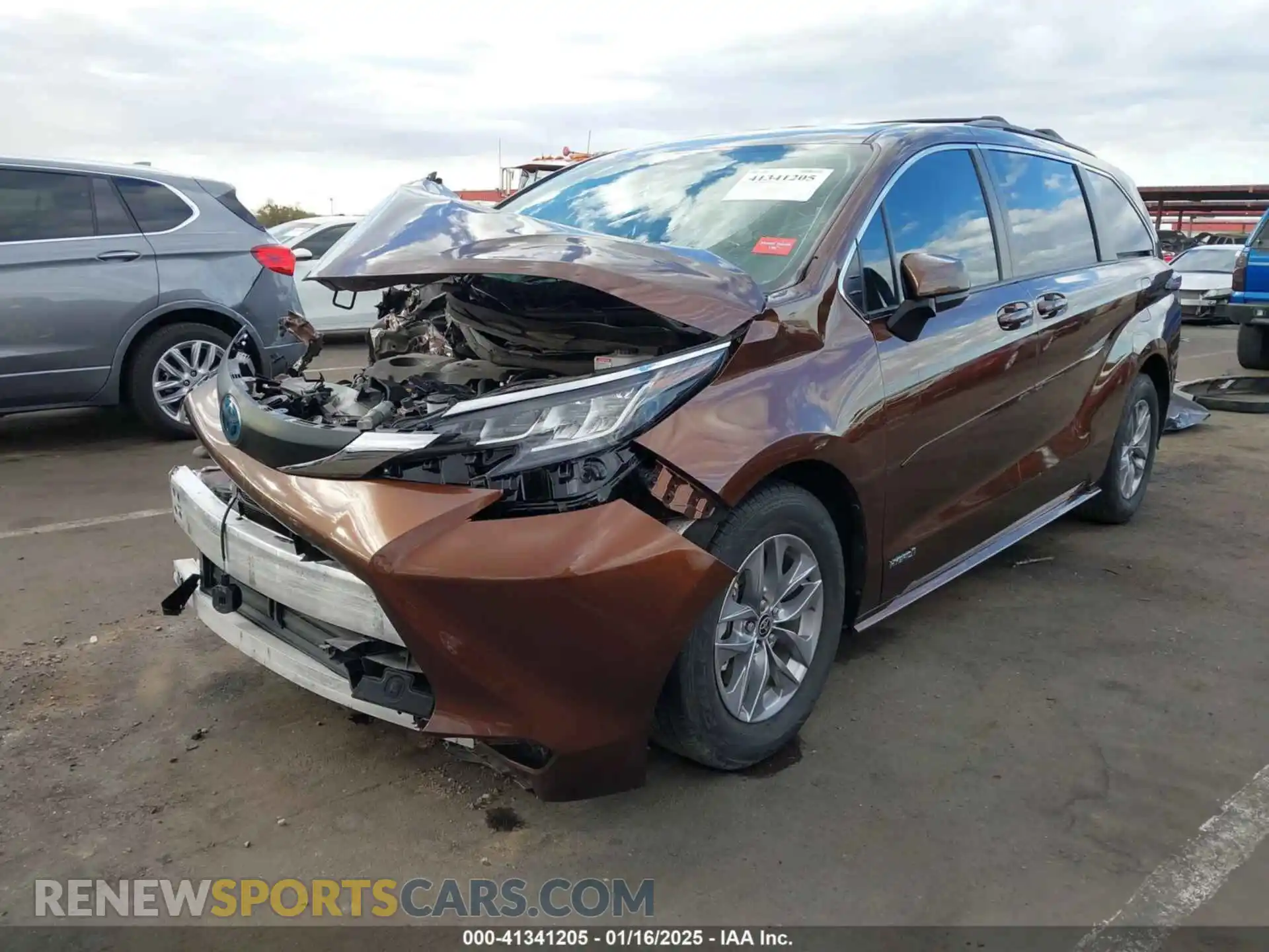 2 Photograph of a damaged car 5TDKRKEC4MS066521 TOYOTA SIENNA 2021