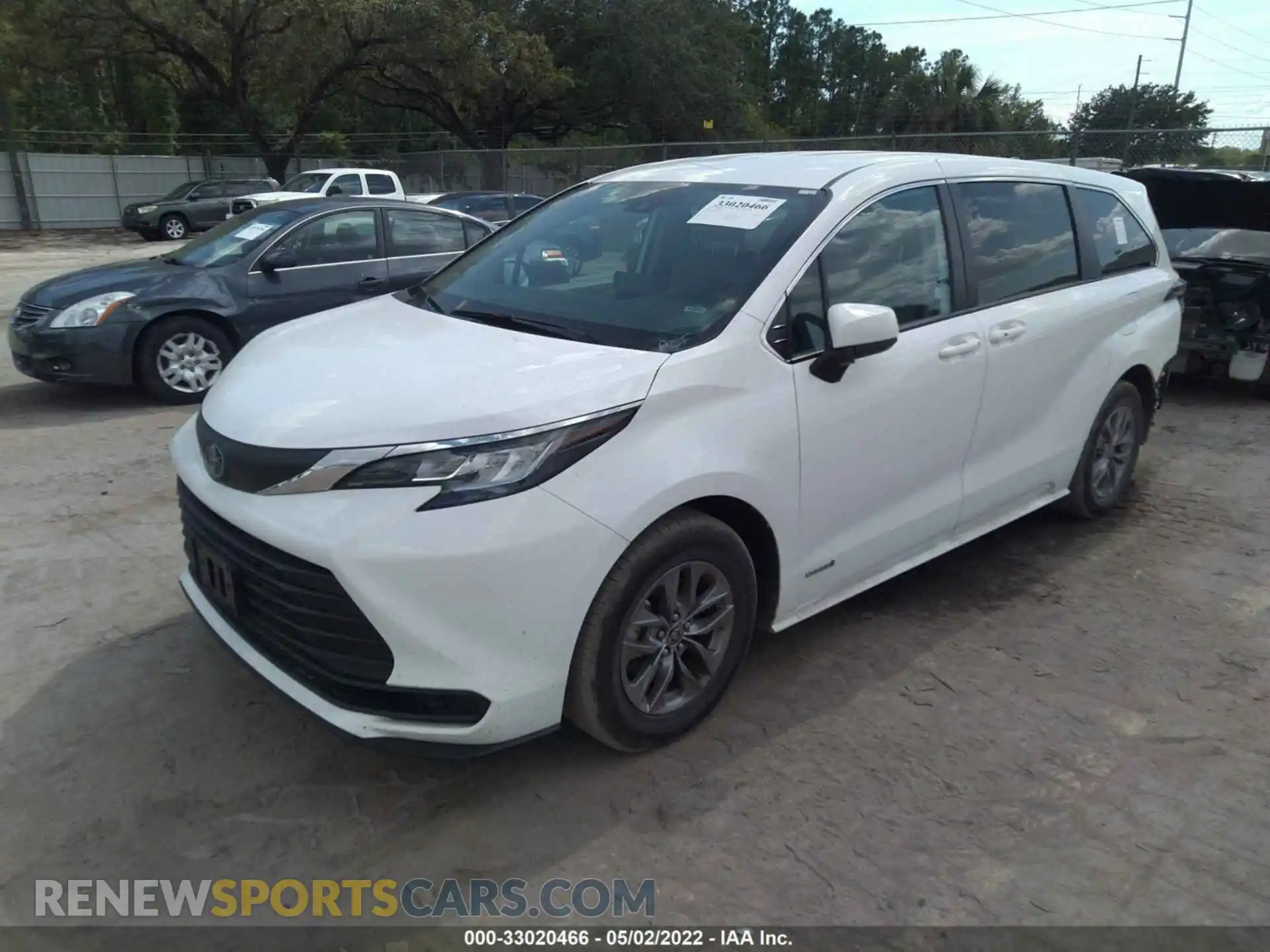 2 Photograph of a damaged car 5TDKRKEC5MS030174 TOYOTA SIENNA 2021