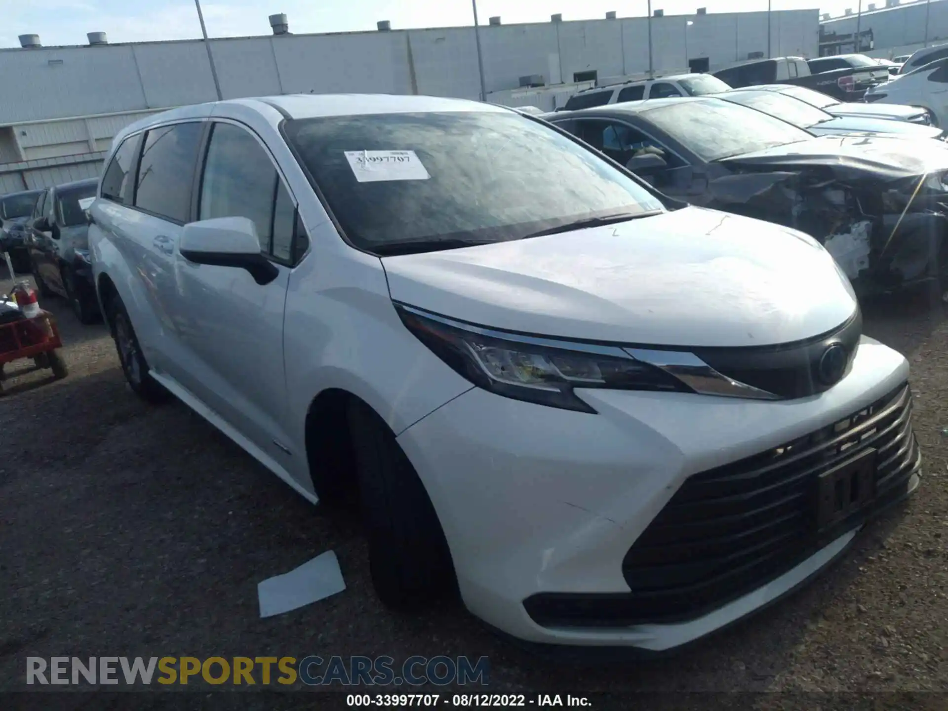 1 Photograph of a damaged car 5TDKRKEC5MS045936 TOYOTA SIENNA 2021