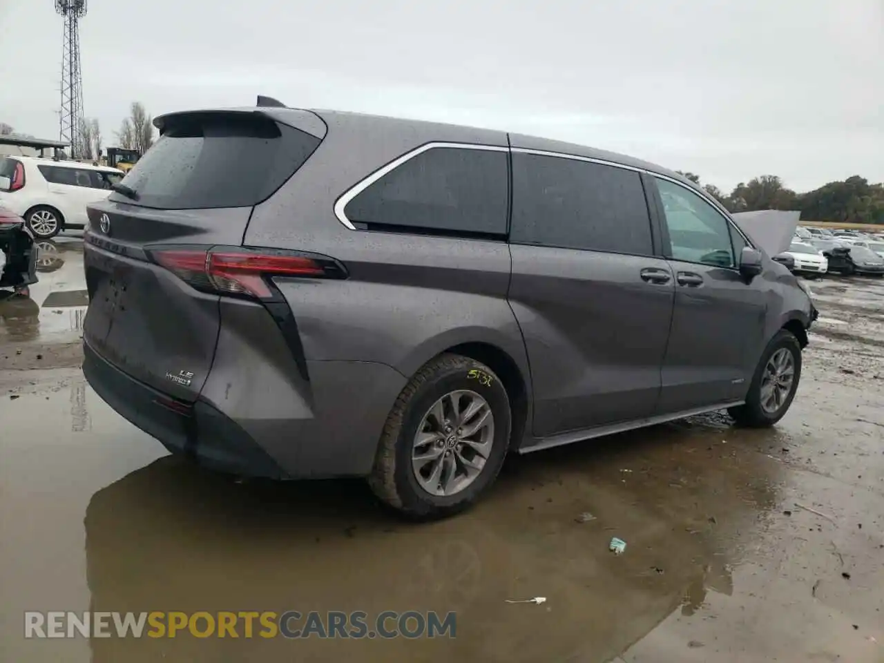 3 Photograph of a damaged car 5TDKRKEC6MS018048 TOYOTA SIENNA 2021