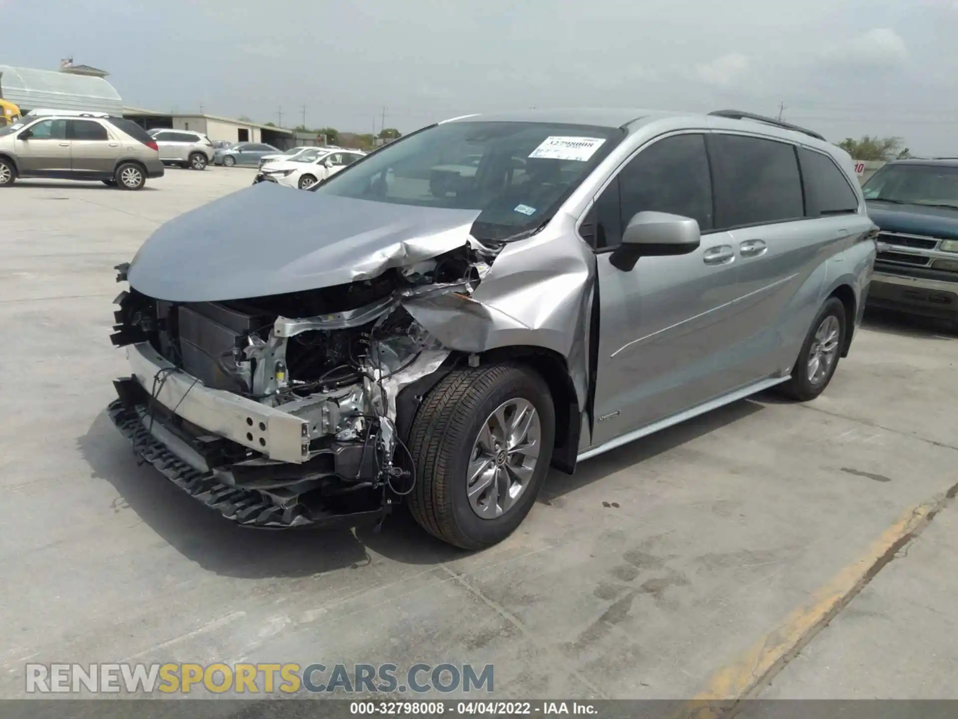 2 Photograph of a damaged car 5TDKRKEC6MS071879 TOYOTA SIENNA 2021