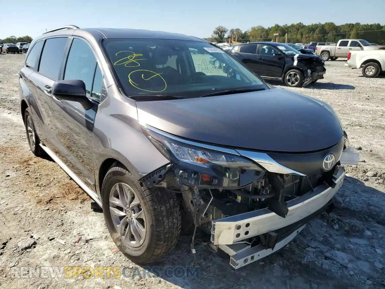 1 Photograph of a damaged car 5TDKRKEC7MS001775 TOYOTA SIENNA 2021