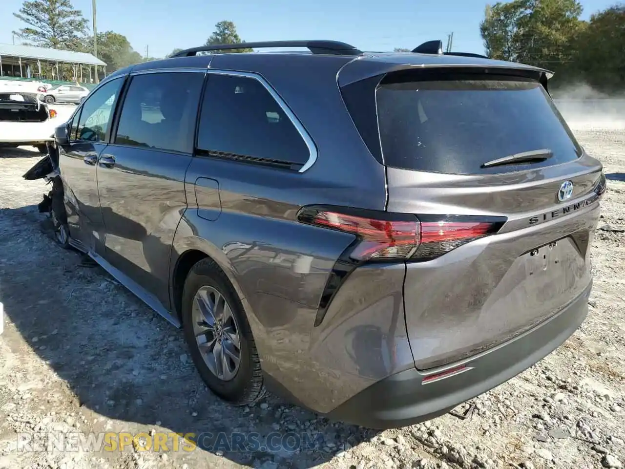 3 Photograph of a damaged car 5TDKRKEC7MS001775 TOYOTA SIENNA 2021