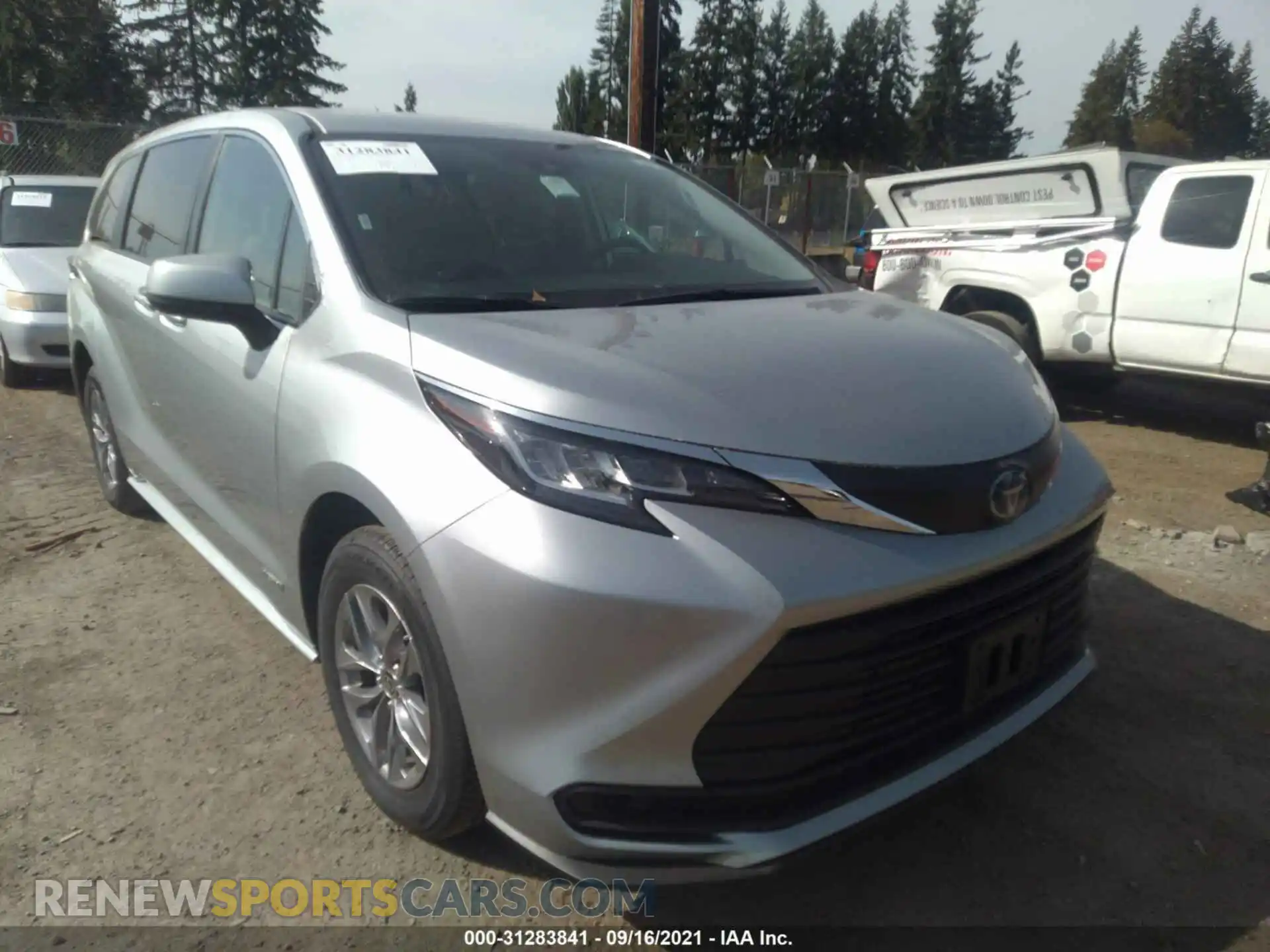 1 Photograph of a damaged car 5TDKRKEC7MS018236 TOYOTA SIENNA 2021
