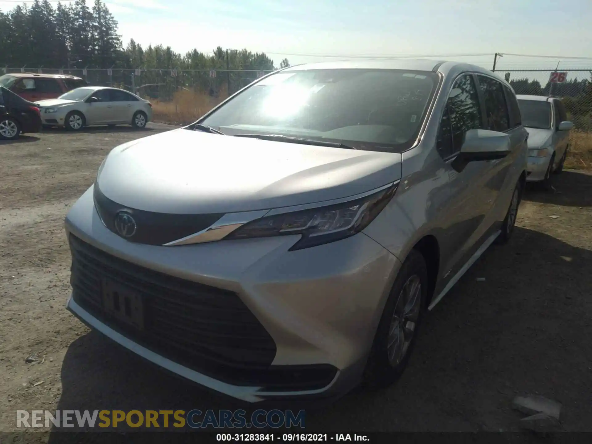 2 Photograph of a damaged car 5TDKRKEC7MS018236 TOYOTA SIENNA 2021
