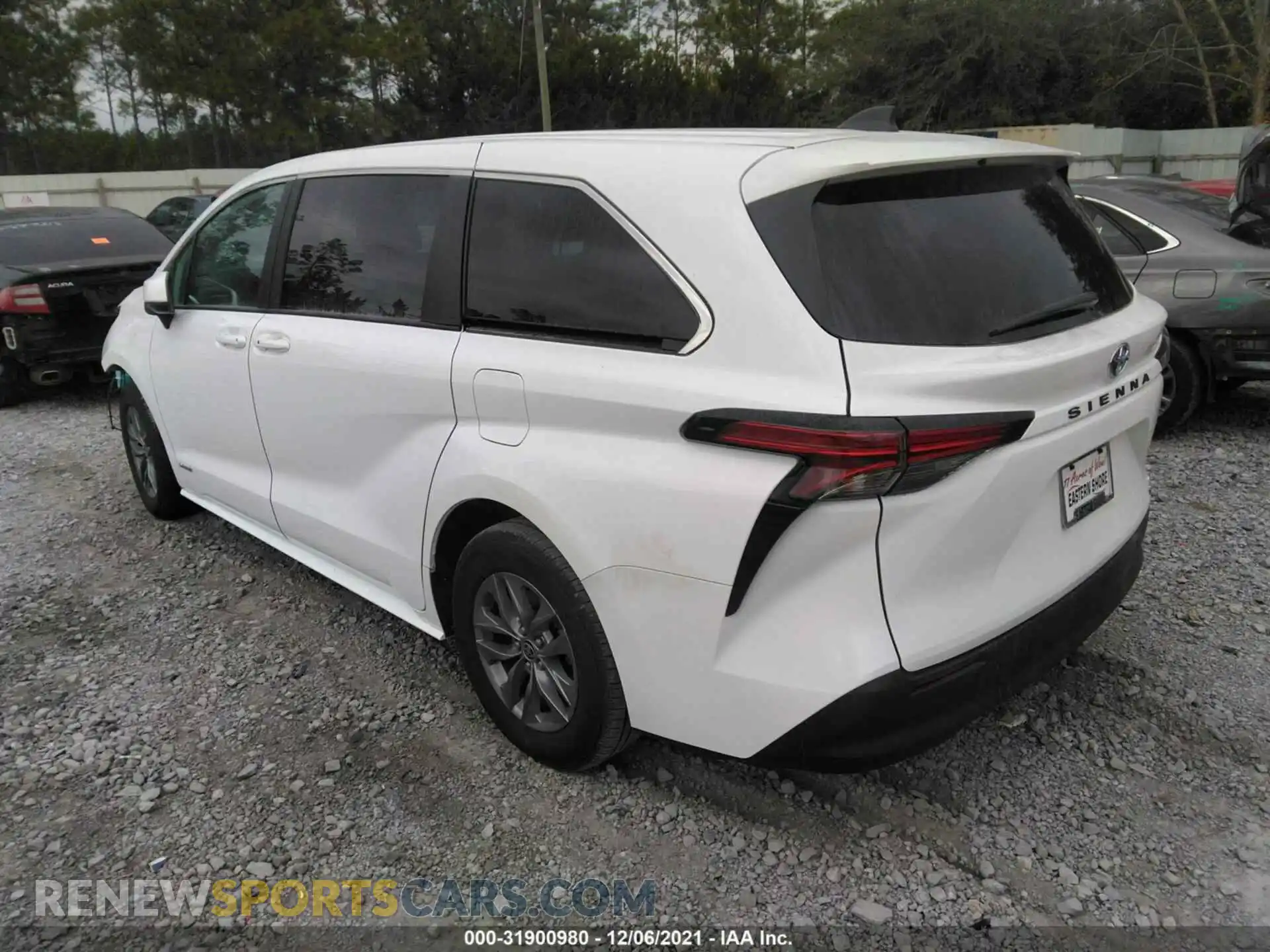 3 Photograph of a damaged car 5TDKRKEC7MS063578 TOYOTA SIENNA 2021