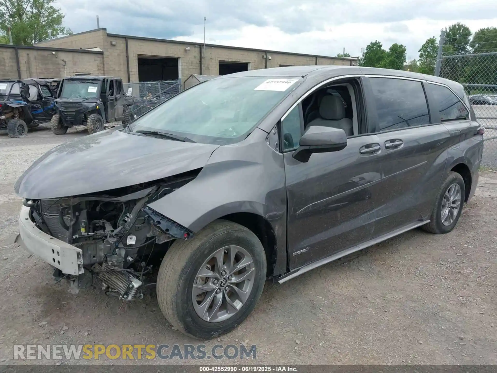 2 fotografías del automóvil dañado 5TDKRKEC9MS034194 TOYOTA SIENNA 2021