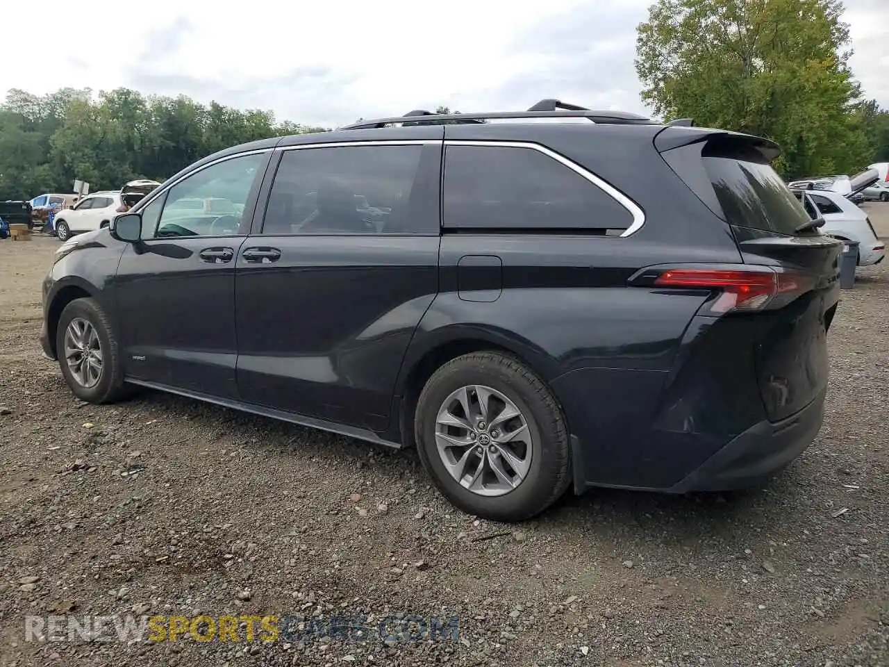 2 Photograph of a damaged car 5TDKRKEC9MS060410 TOYOTA SIENNA 2021