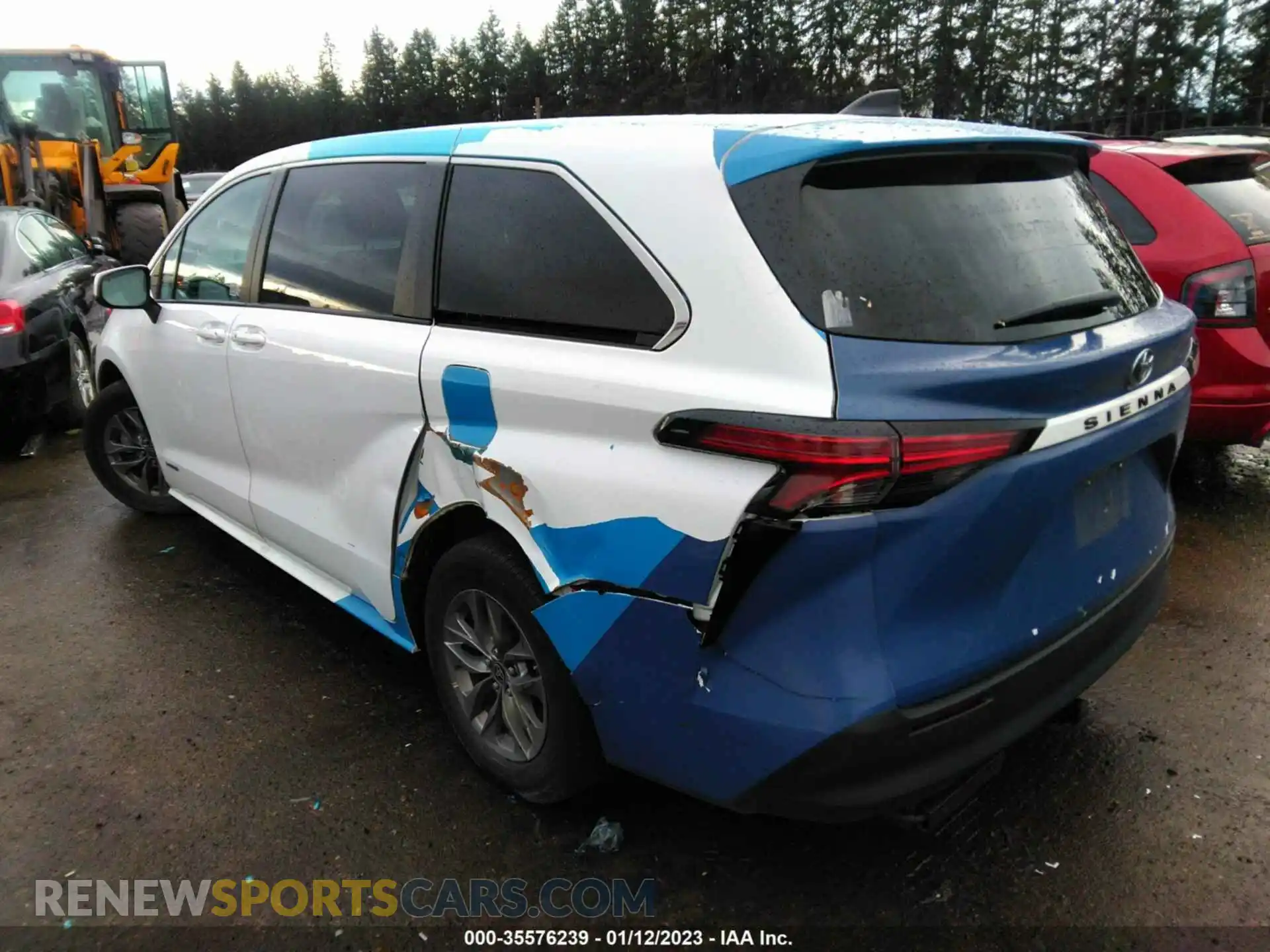 3 Photograph of a damaged car 5TDKRKECXMS045012 TOYOTA SIENNA 2021